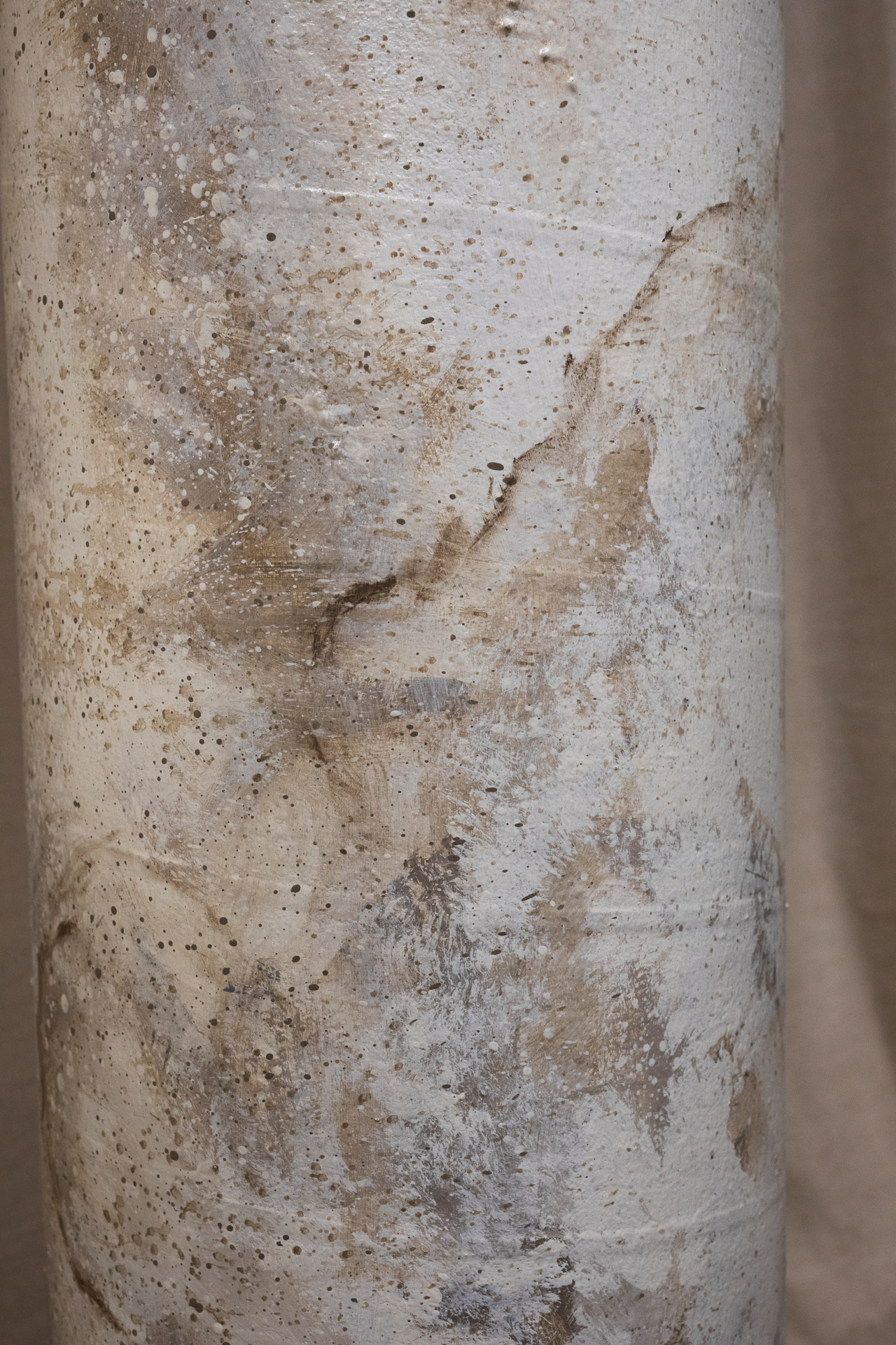 Warbucks column detail