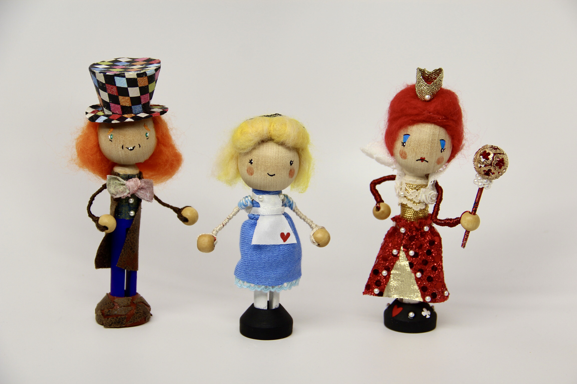 "Alice in Wonderland" clothespin dolls