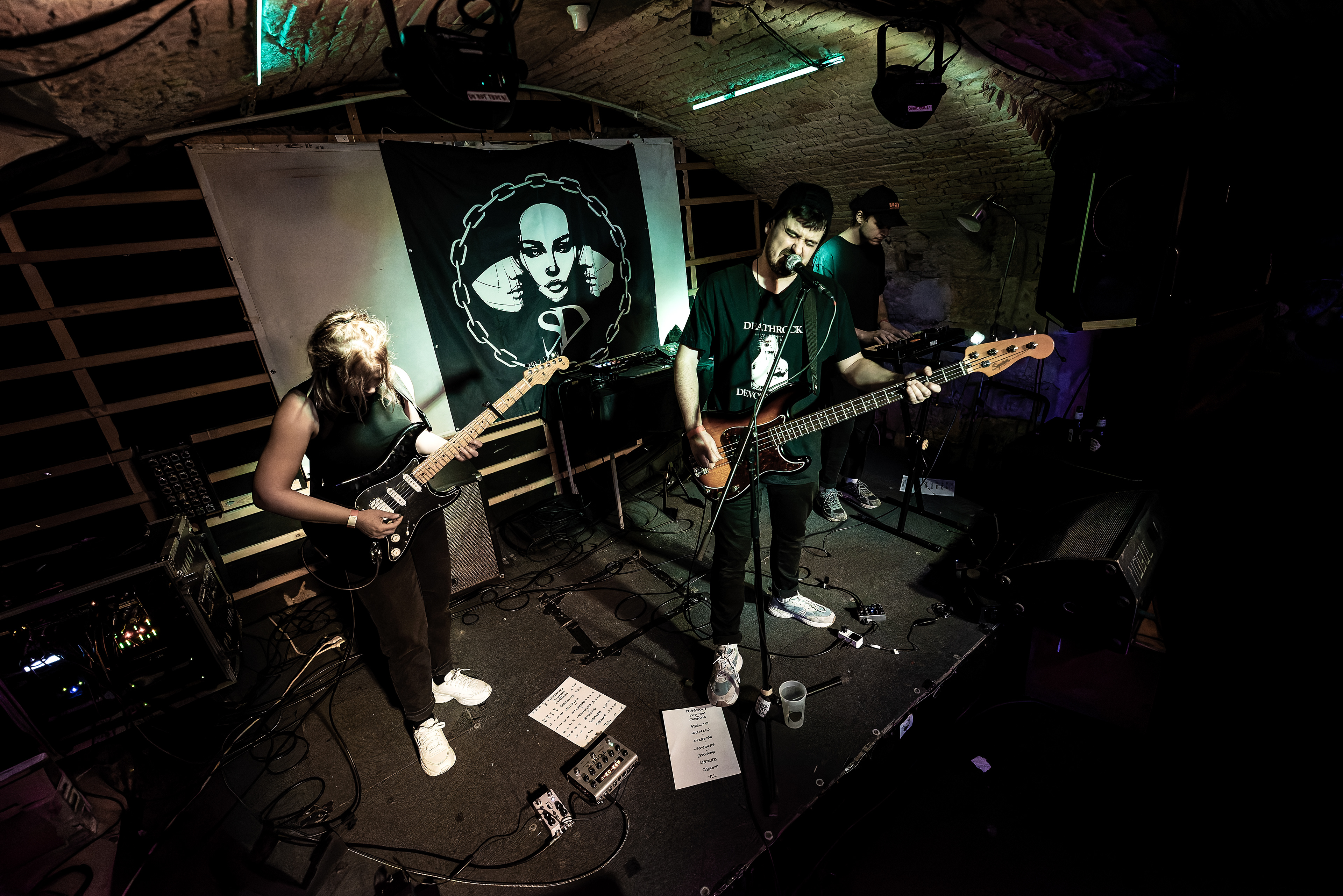 Barking Babies, 2025.12.06 Auróra