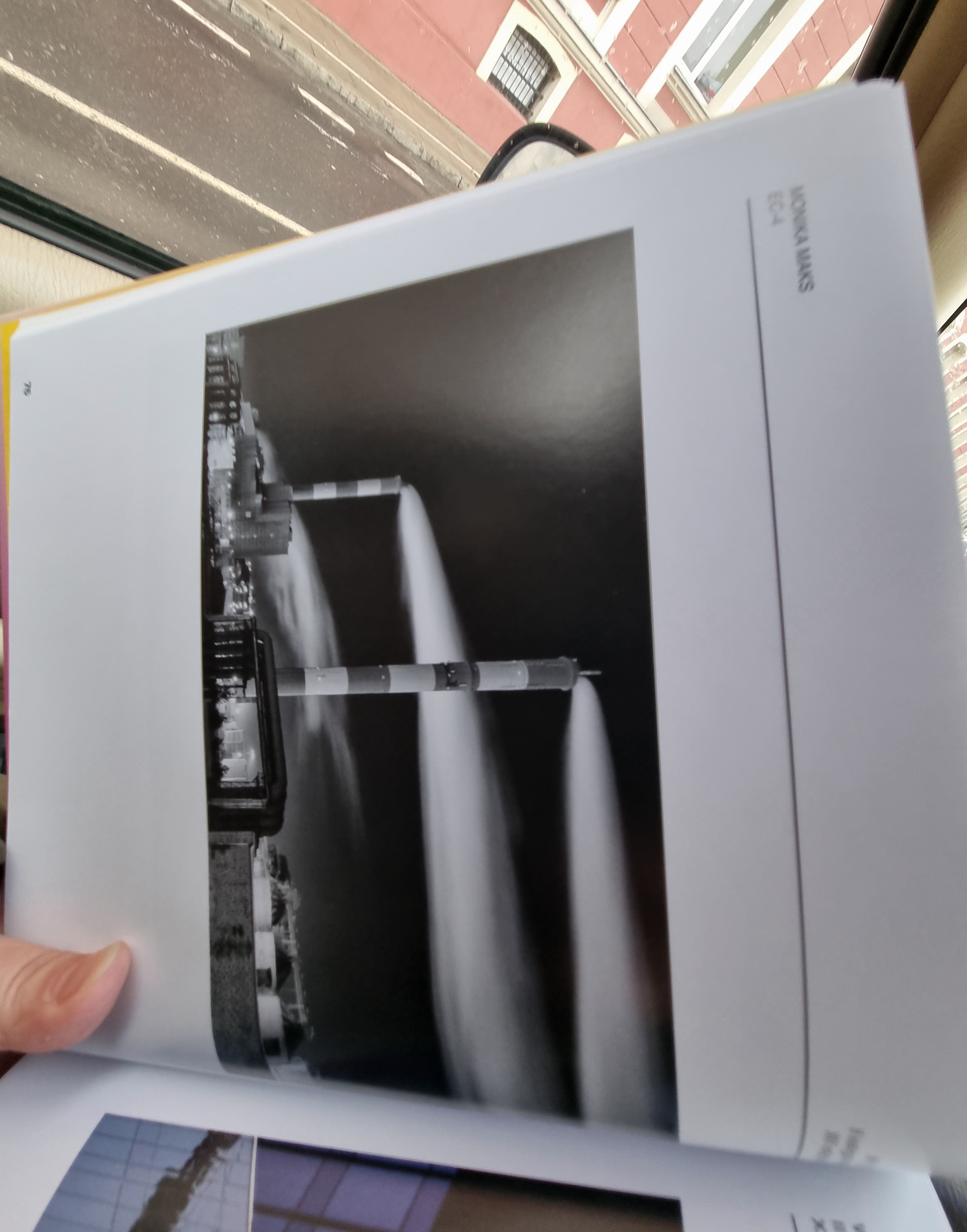 Druk w albumie m. Łodzi / wyróżnienie w konkursie 