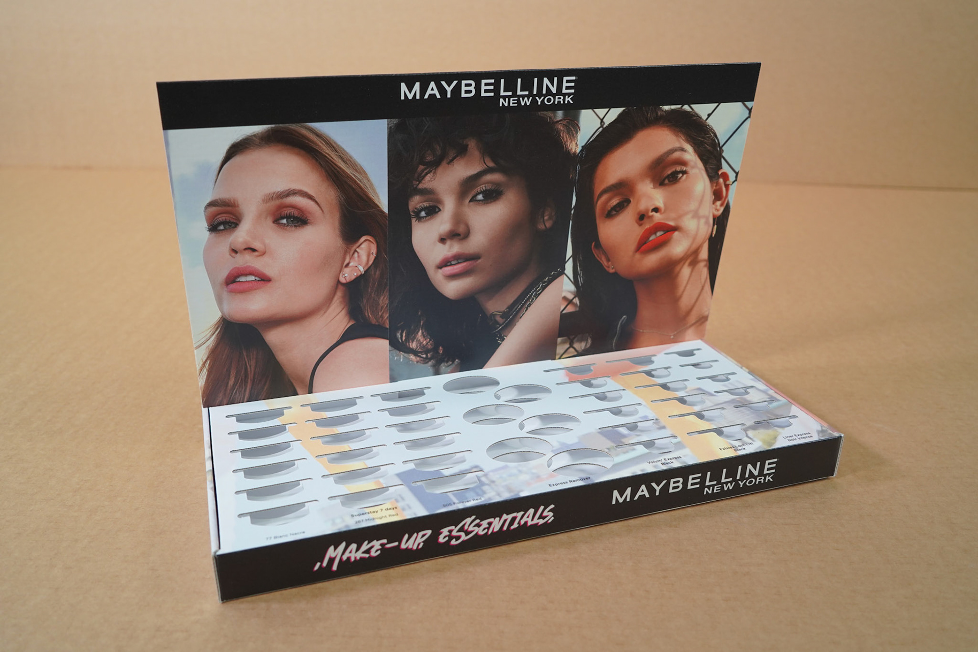 OF211645 - L'OREAL - Plateau 50cm Maybelline