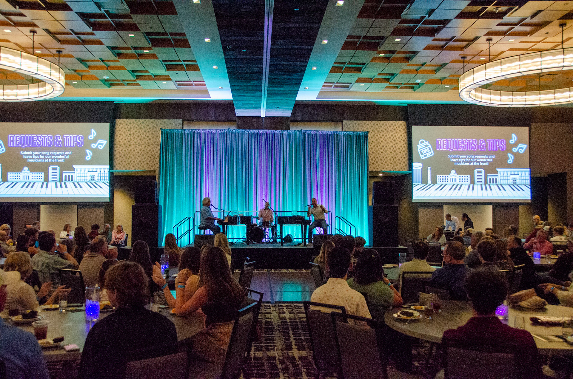 Family Weekend- Dueling Pianos