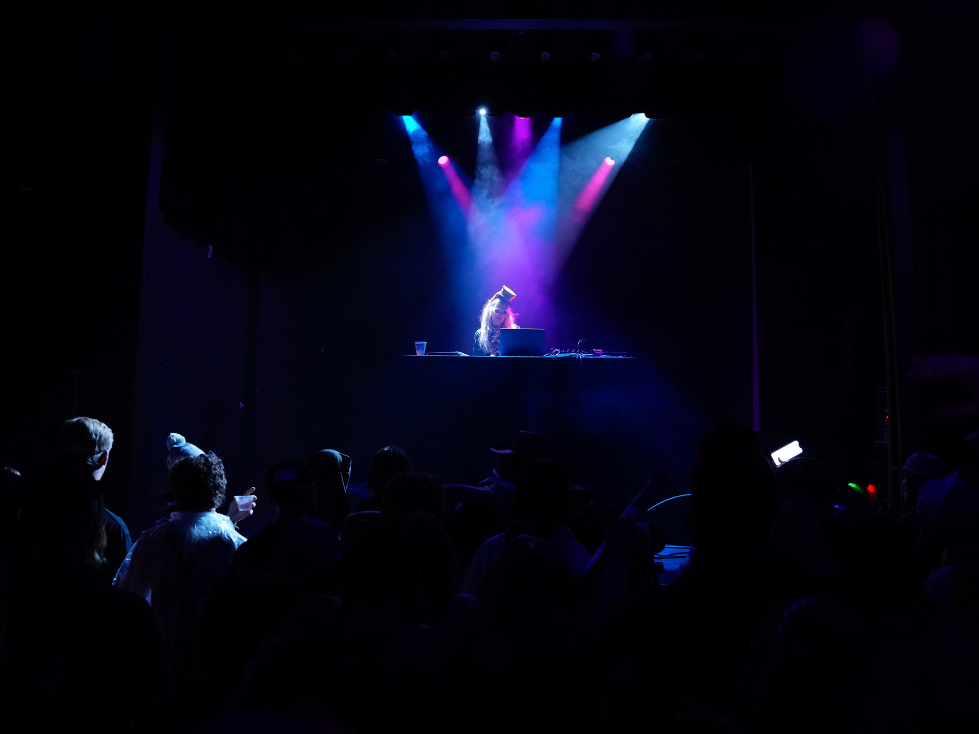 Maddy O'Neal @The Rialto