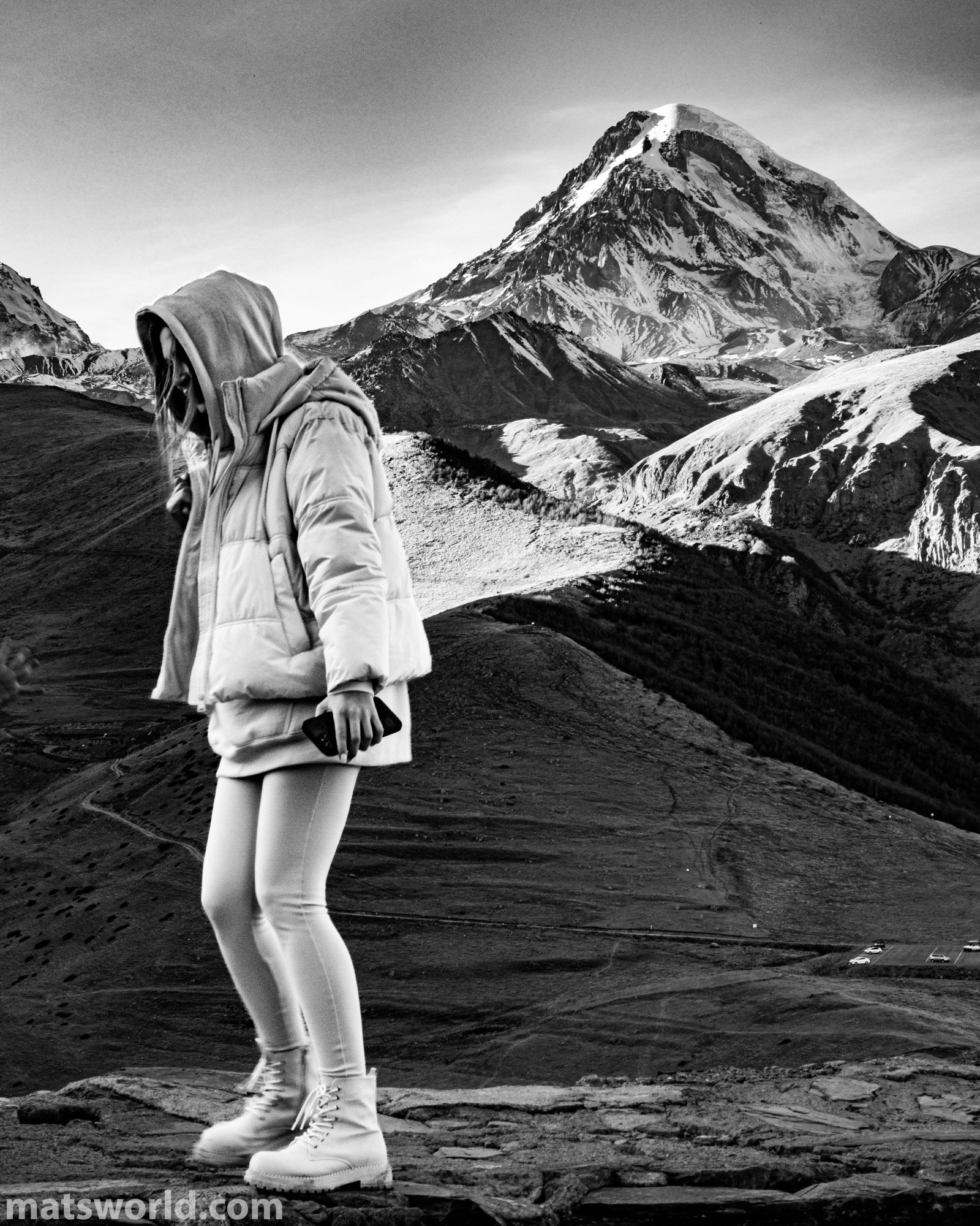 Georgia - Kazbek marking the border to Russia