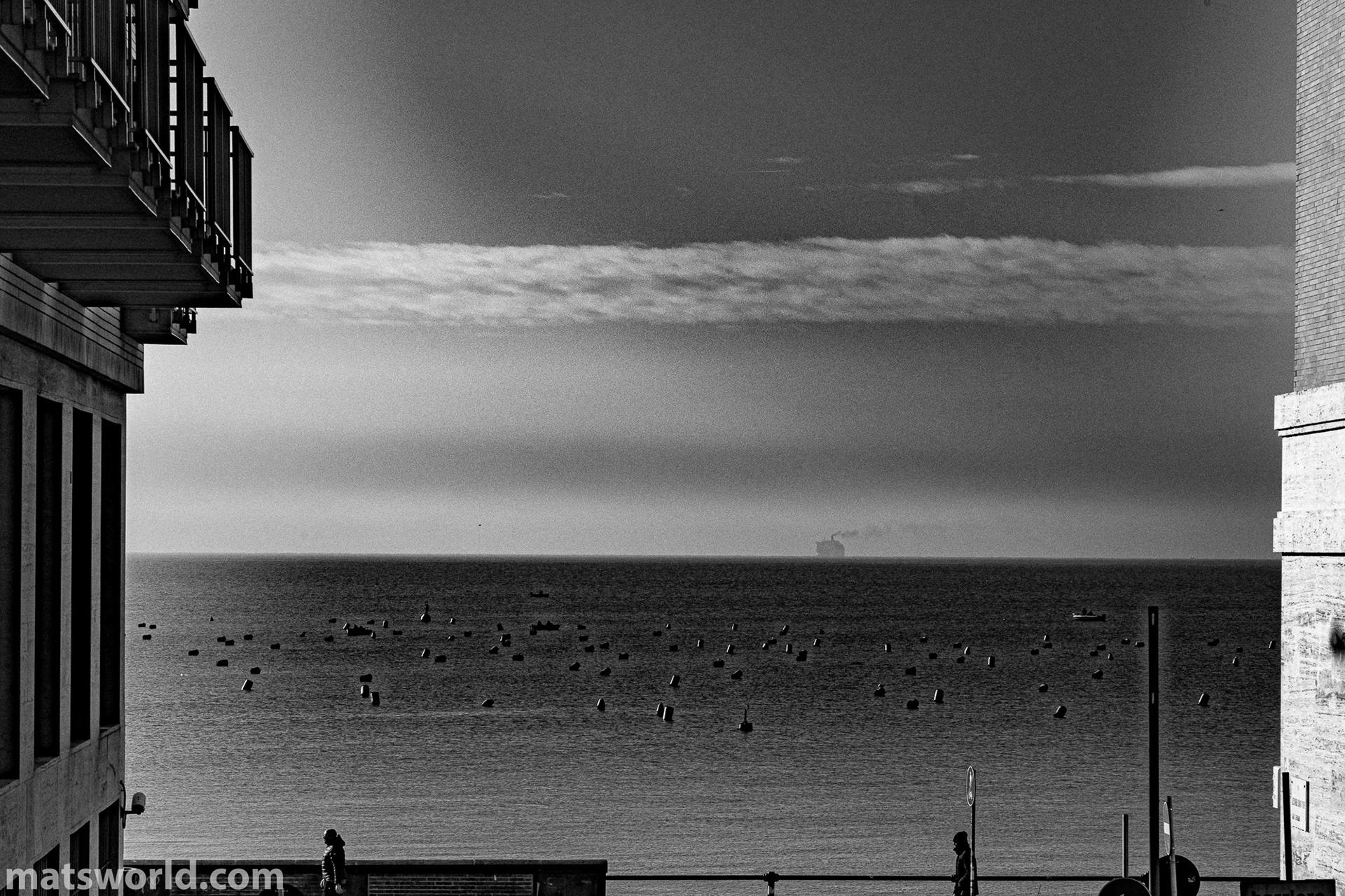una passegiata per Napoli - il mare