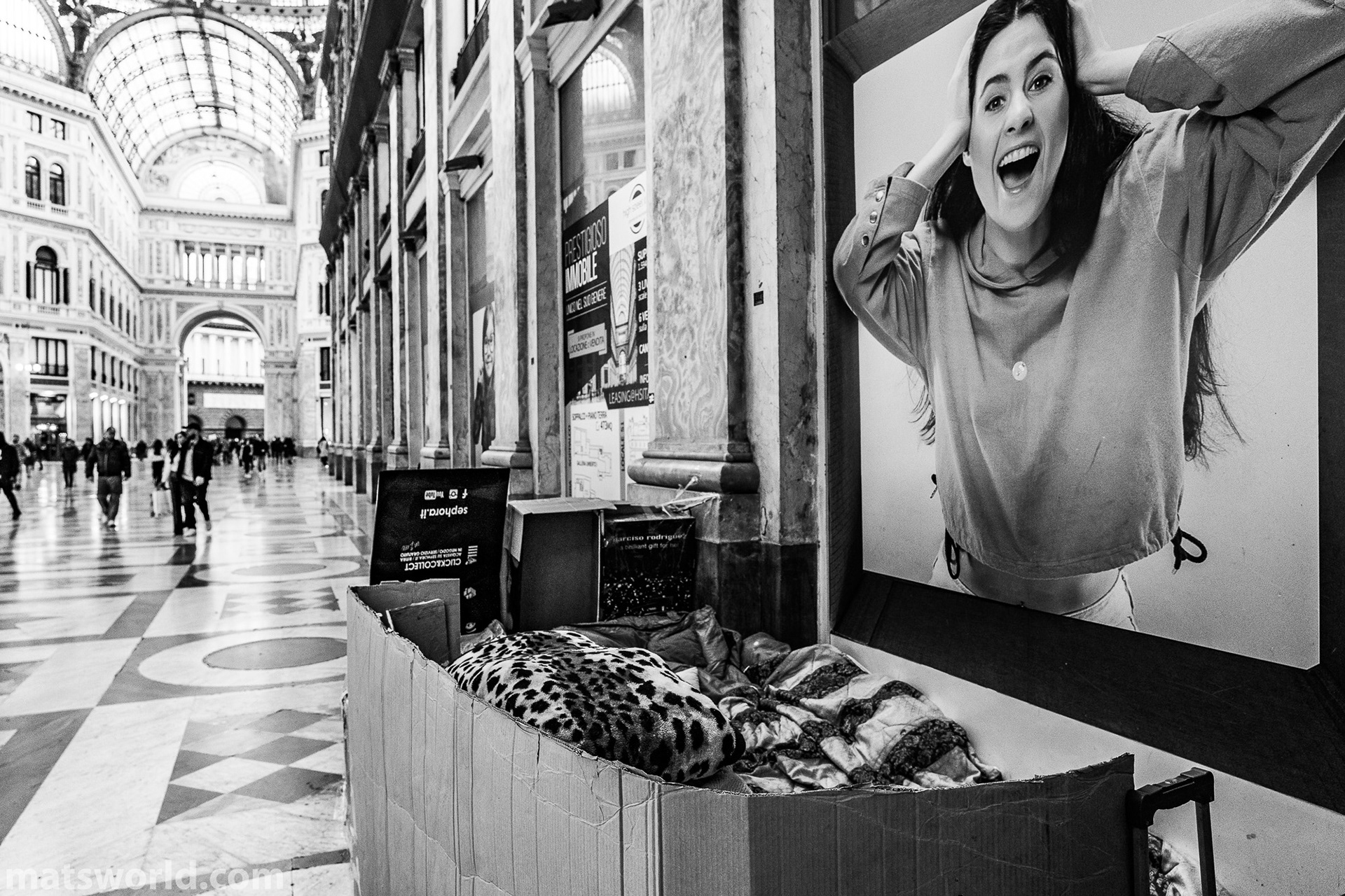 una passegiata per Napoli - i senzatetti