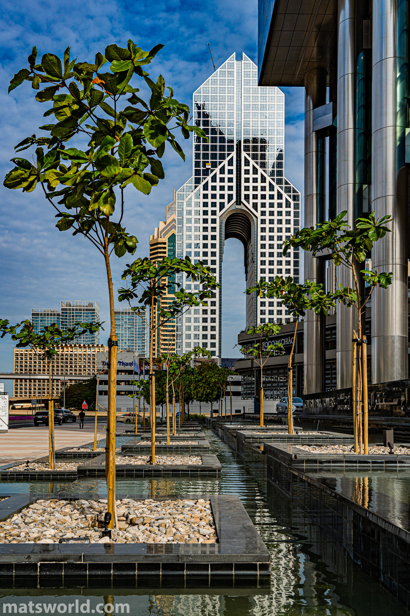 Dubai - Dusit Thani Hotel