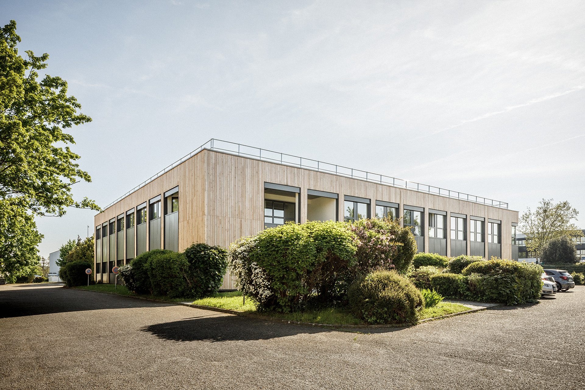 Photographie du projet depuis l'entrée du personnel