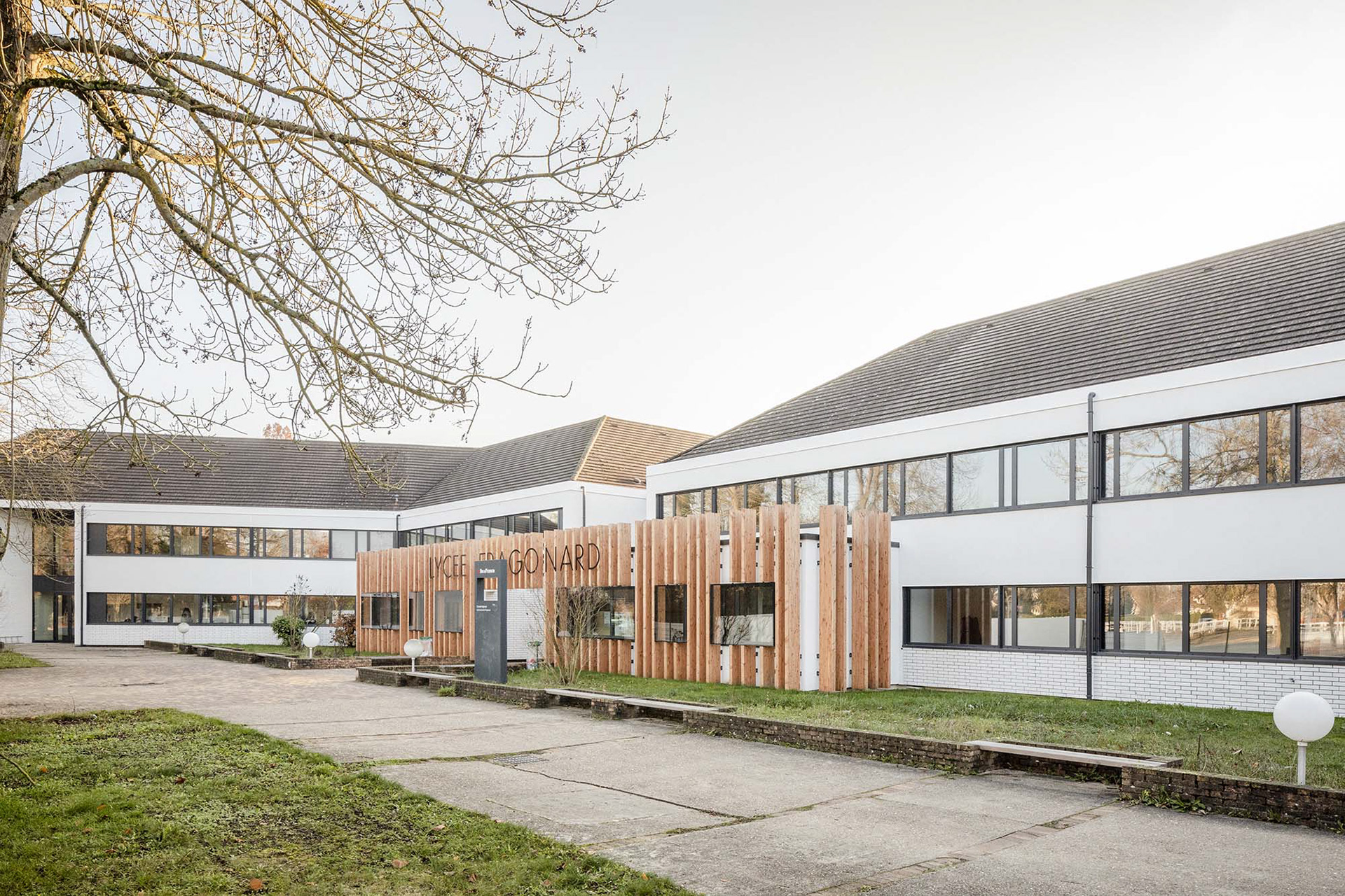 Vue de l'entrée principale