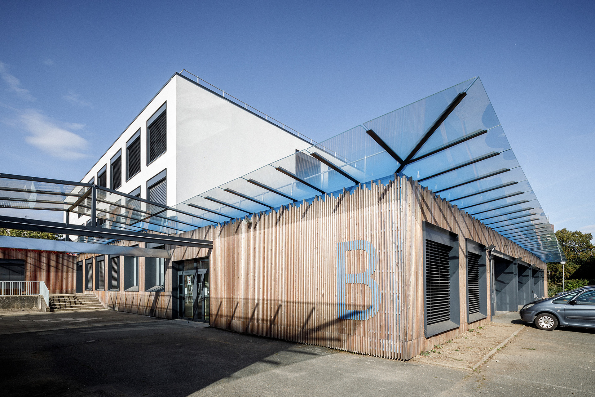 Vue vers le bâtiment B