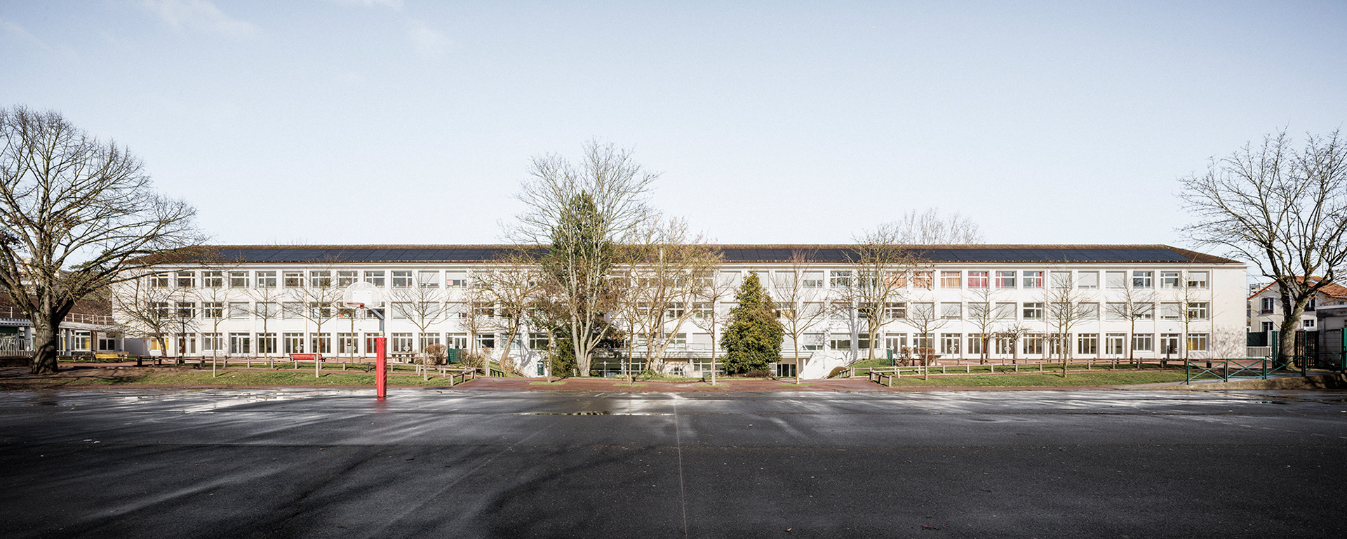 Groupe Scolaire Louis Pasteur - Vue de la façade principale