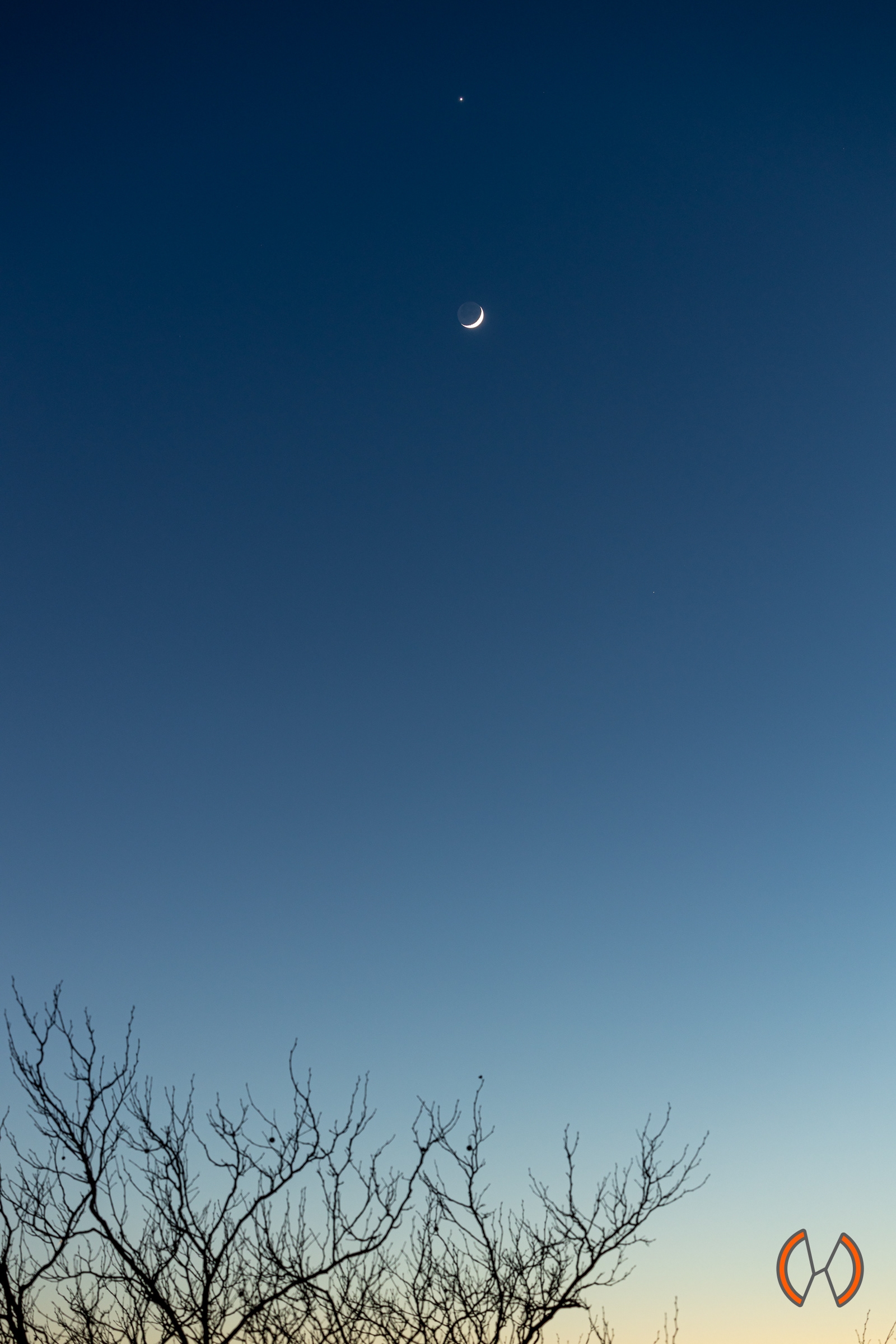 2025 - De Maan ontmoet Venus