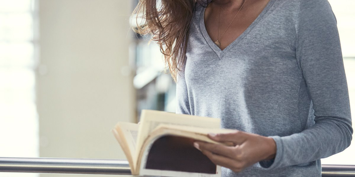 Ideal V-Neck Long Sleeve Tee