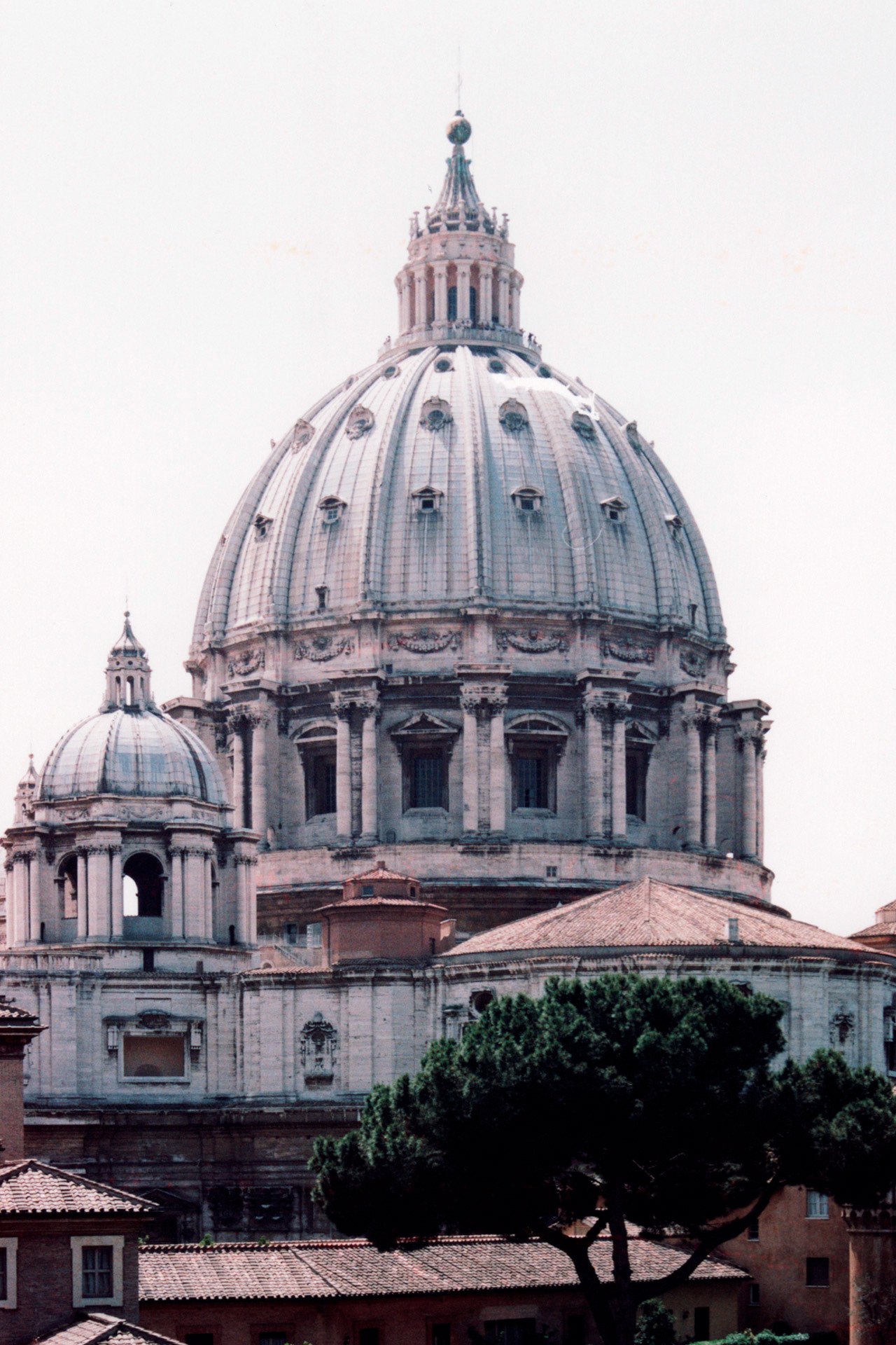 Peterskyrkan, Rom 1999