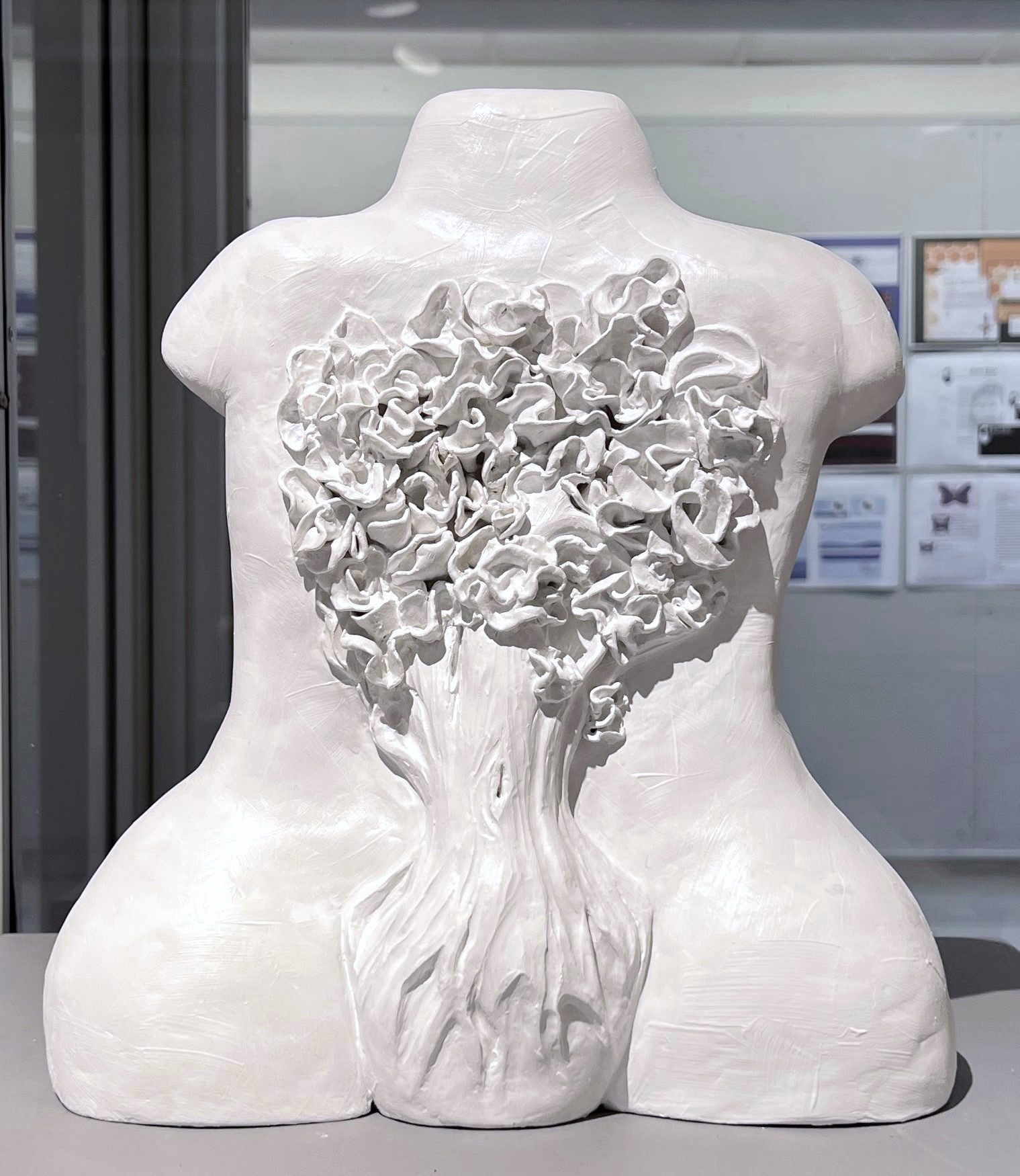 Colonized Feast – Birth of Divine, 2022 Clay 13 x 11 ¼ x 5 ¼ inches