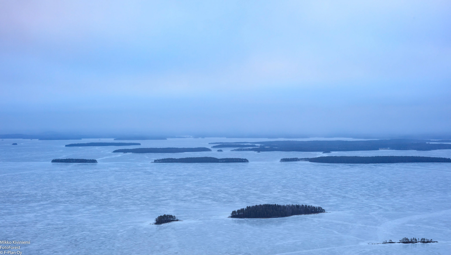Pielisen Purjeselän saaret: etualalla Matoset ja Iso-Hölö. Taustalla  Iso-Korppi ja Pieni-Korppi, 1207