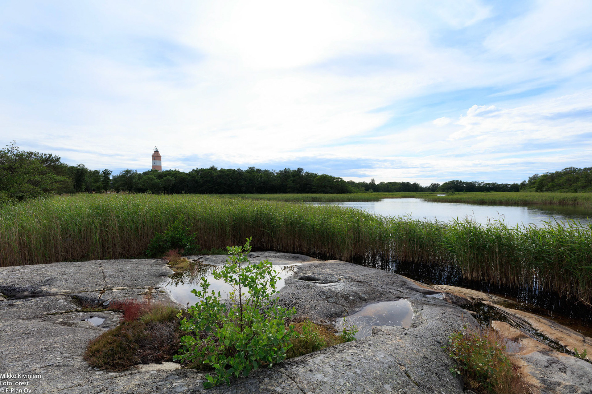 Umpeutunut merenlahti eli kluuvijärvi, Isokari, 1276