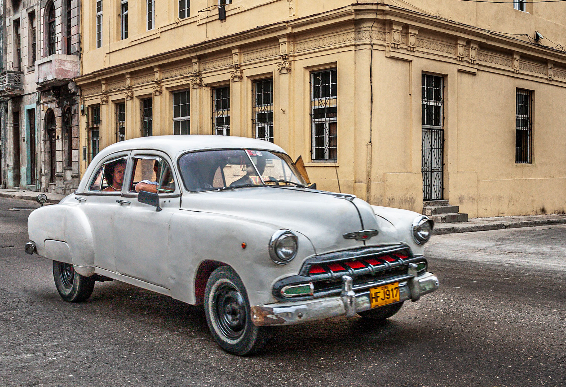Lady in the back seat. Havana