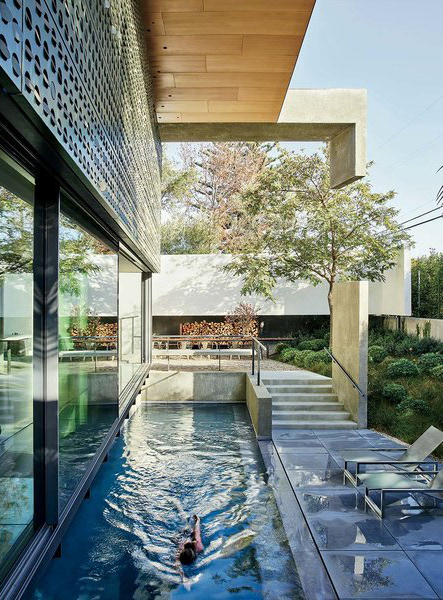 Alison-Mayne Residence