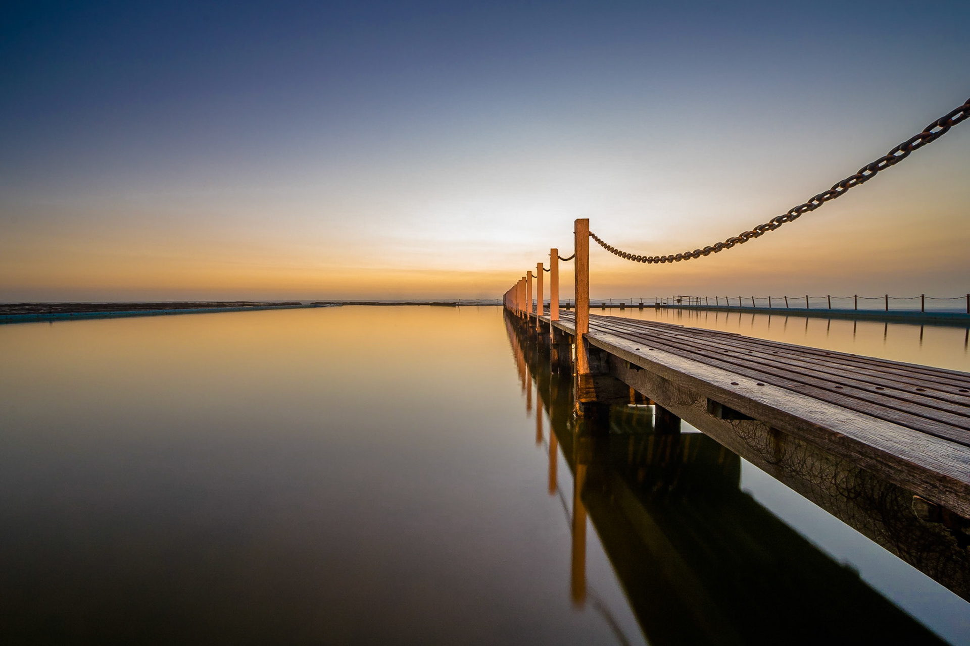 North Narrabeen Ocean Pool at sunrise