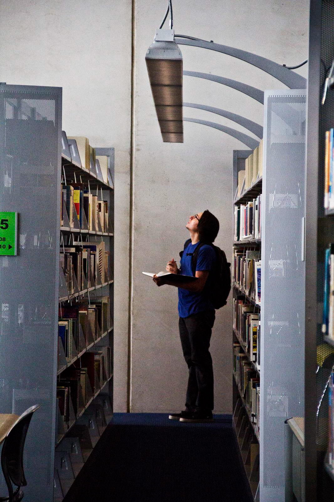 Burton Barr Central Library / bruderDWLarchitects