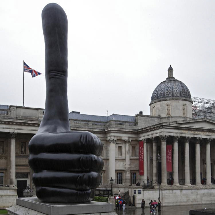 David Shrigley, Everything is Really Good (2016) Fourth Plinth, Trafalgar Square