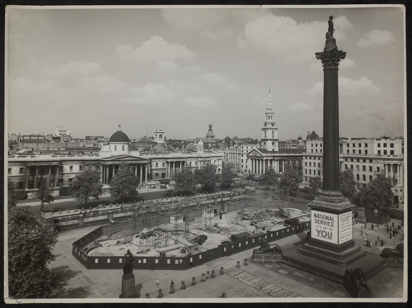 Trafalgar Square, London (27 August 1939)