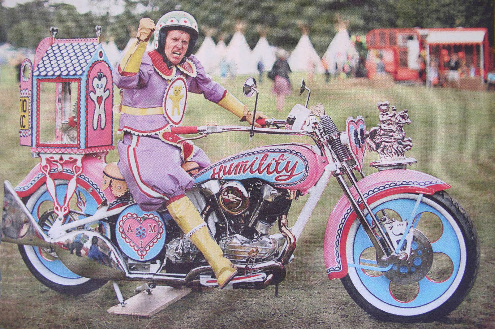 Grayson Perry on Humility (Germany, 2010)