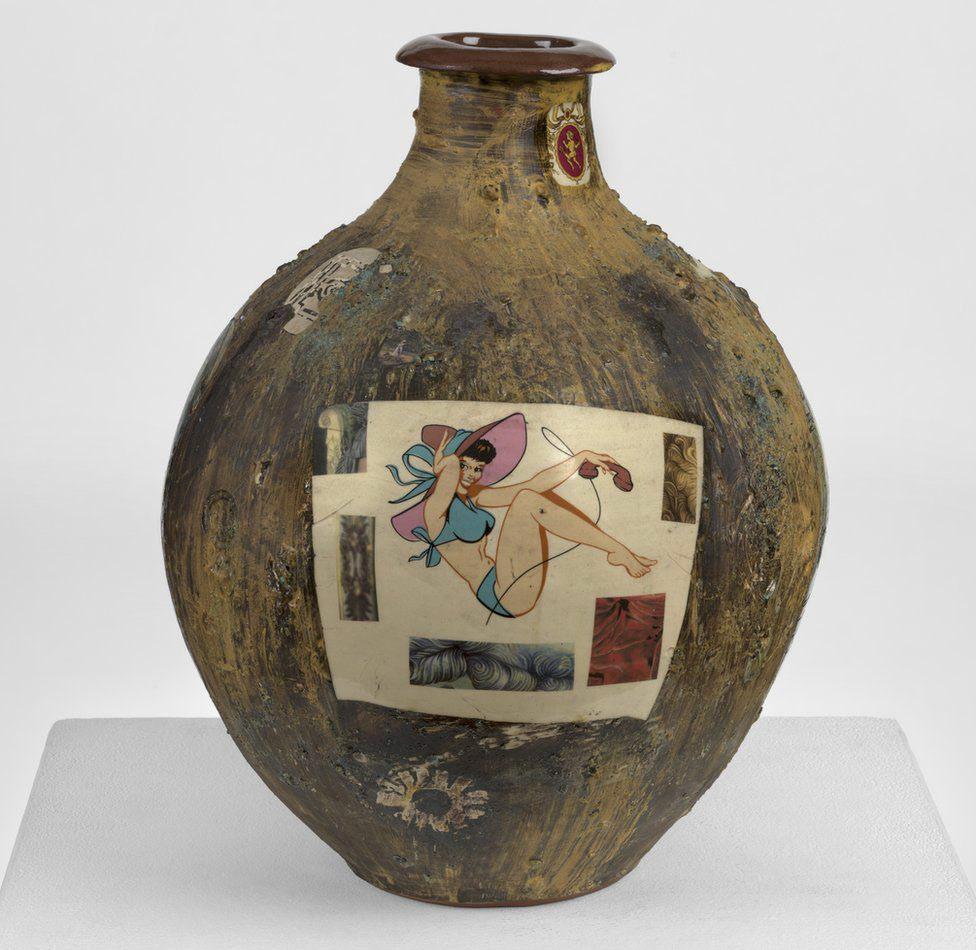 Grayson Perry, Western Art in the Form of a Saki Bottle (1992)