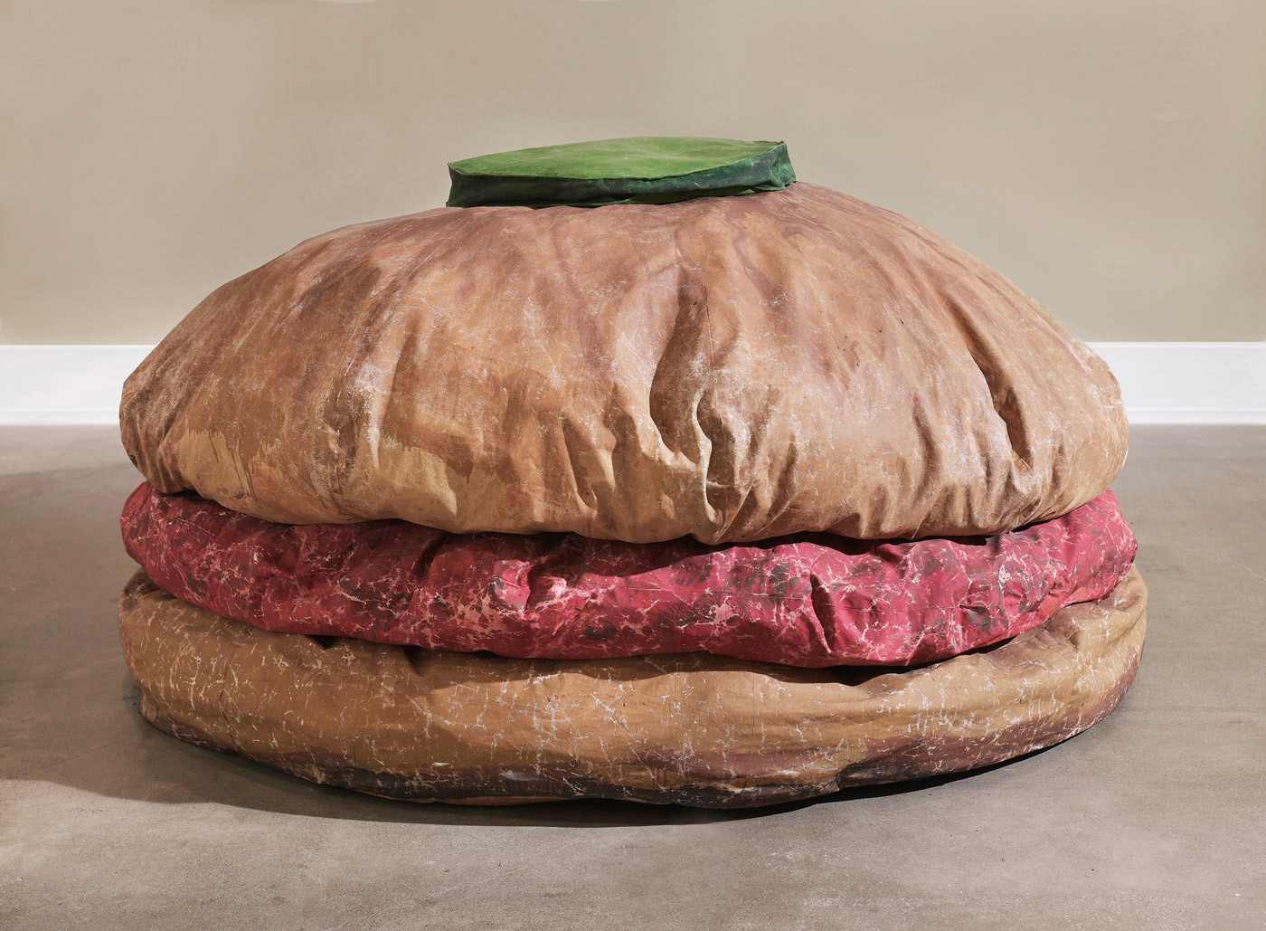 Claes Oldenburg, Floor Burger (1962) Art Gallery of Ontario