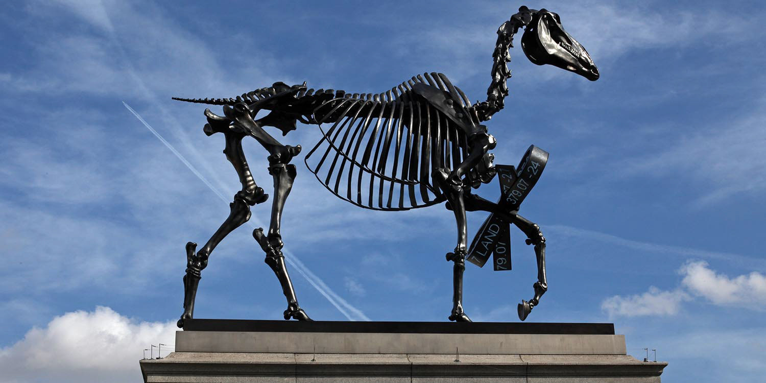 Hans Haacke, Gift Horse (2015) Fourth Plinth, Trafalgar Square