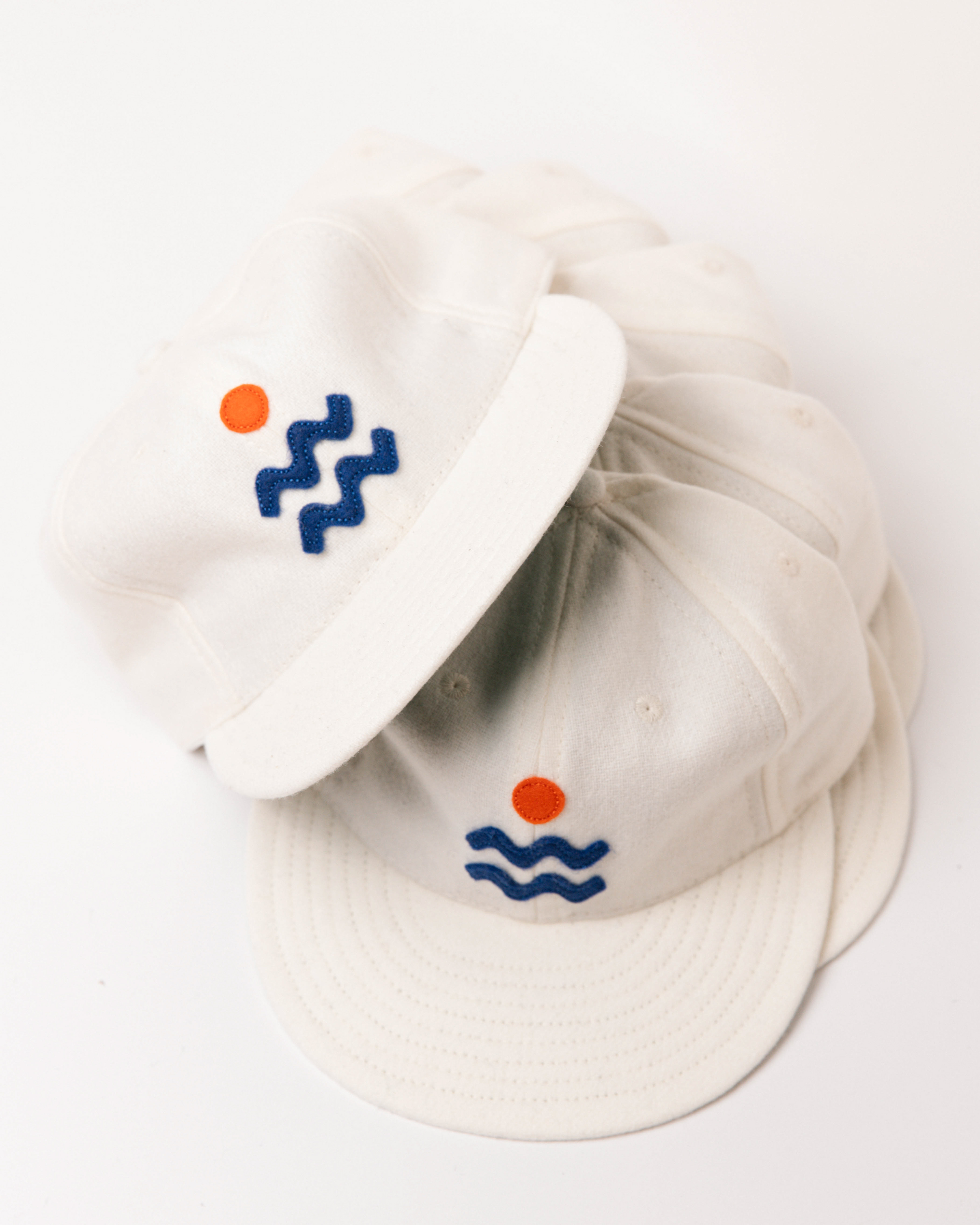 Creme Wool 6-panel with felt applique
