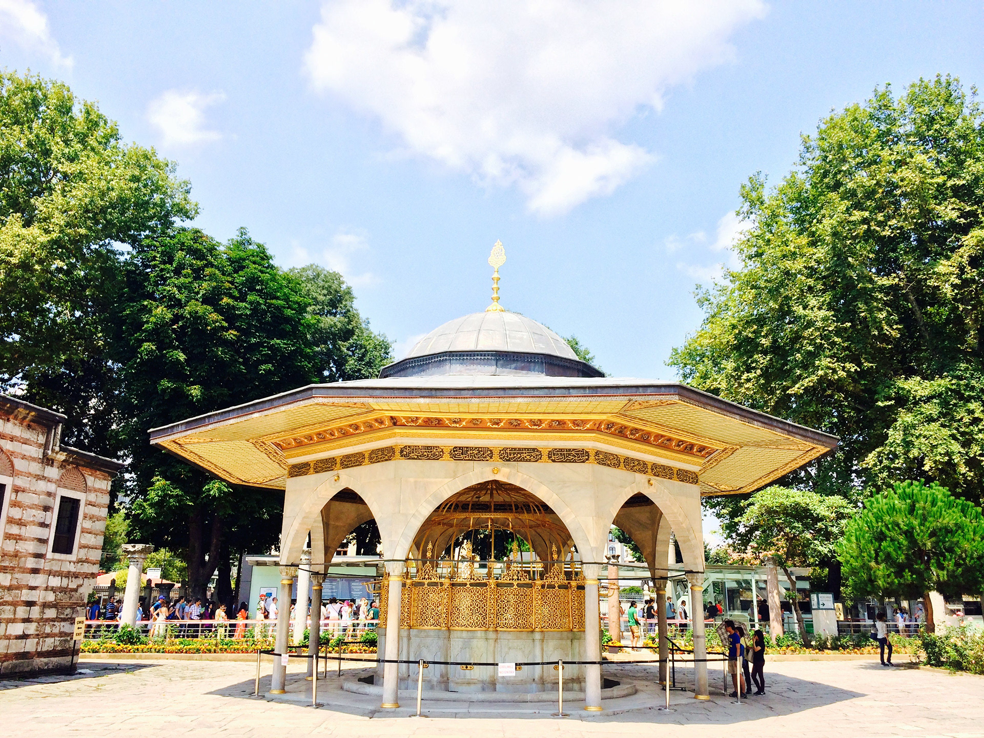 An Ablution fountain outside the Hagia Sophia. Muslims use these fountains for Wuḍūʾ, in which they wash their body before prayer and handling the Qur'an