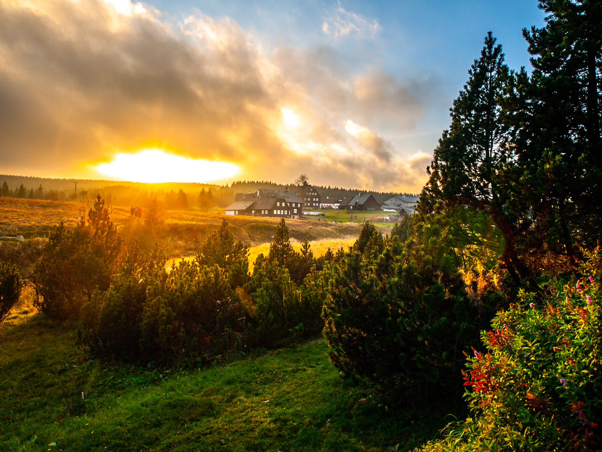 Jizerka village sunset