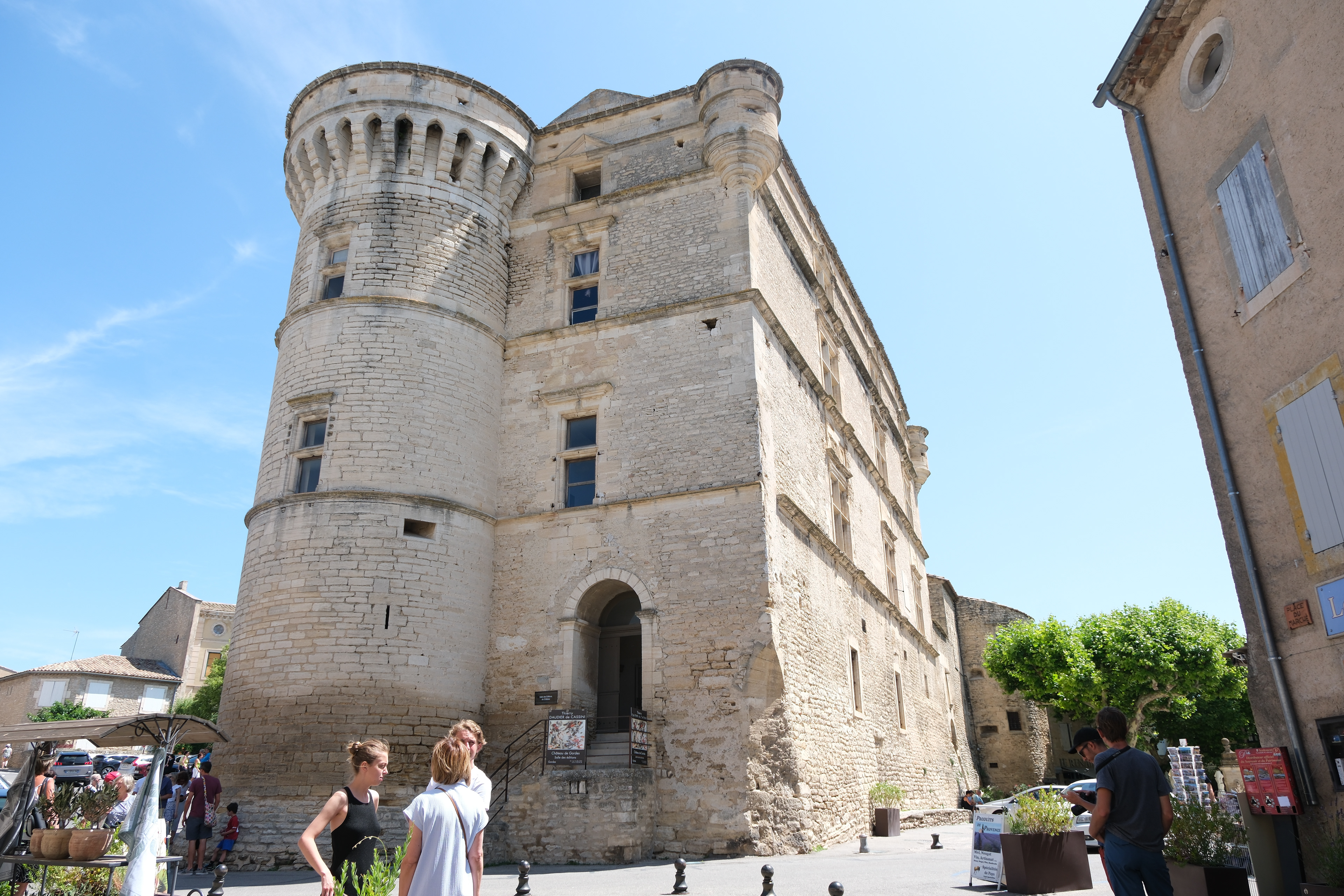 14 - Gordes - Château
