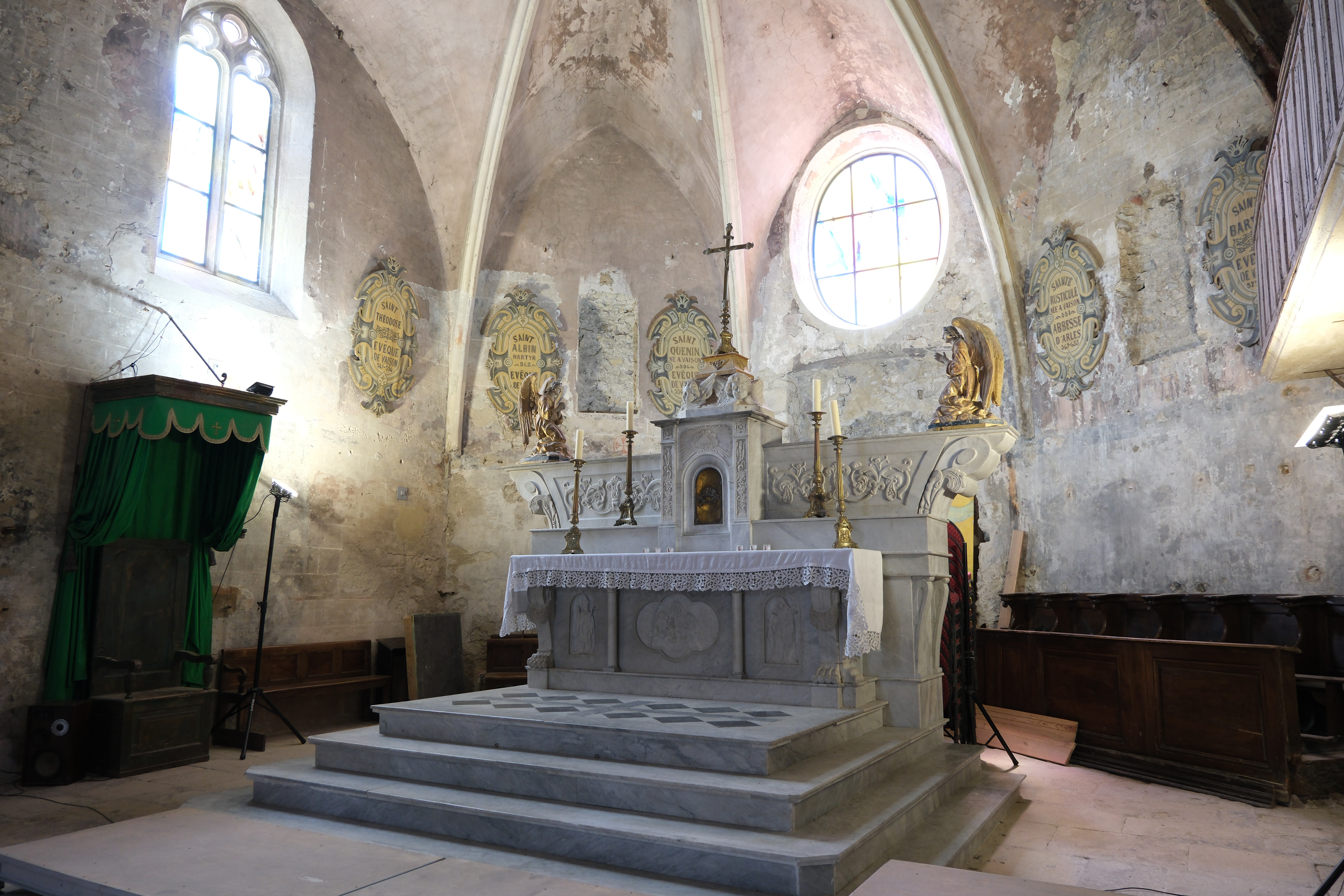 5 - Vaison la Romaine - Eglise Ville haute - Eglise
