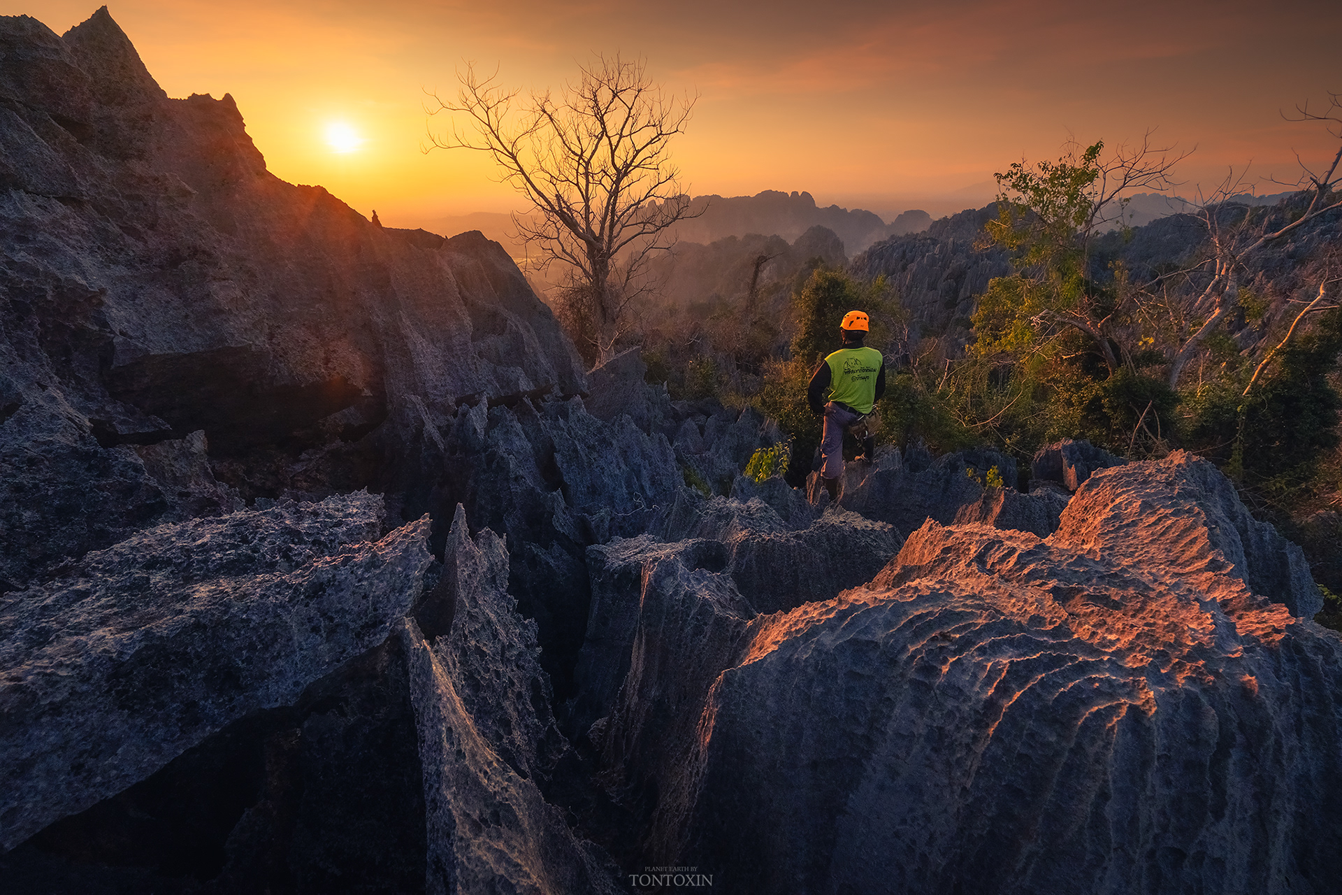 Karst land explorer