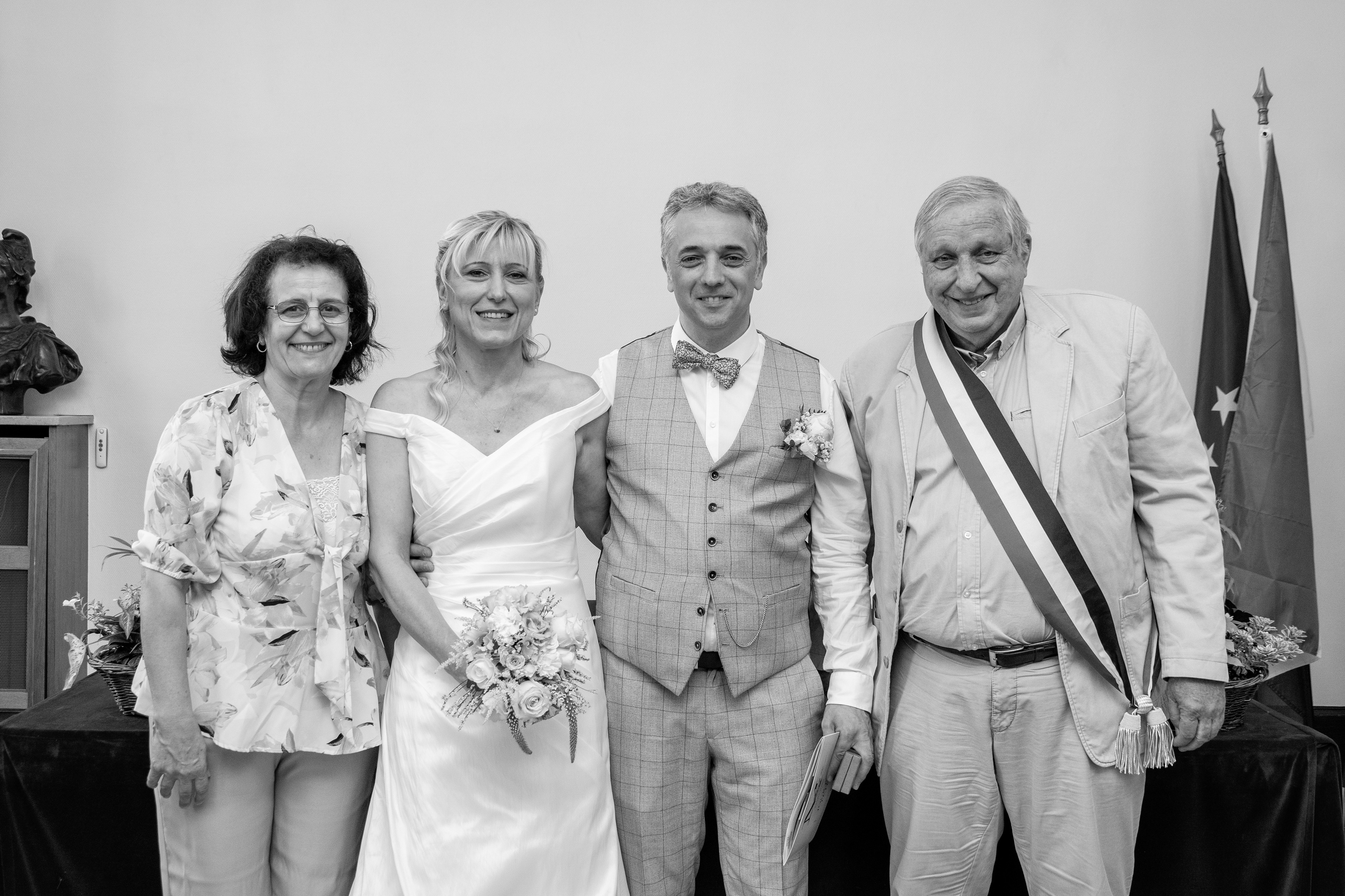 Isabelle & Laurent, Mairie de Châtillon ©Camille Guillerm