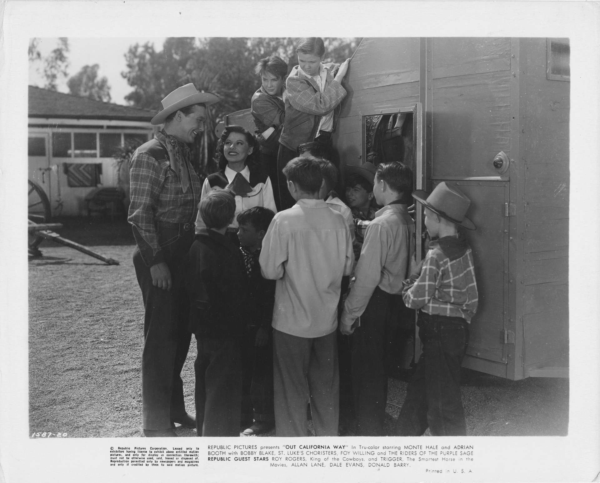 Monte Hale & The Choristers Of Saint Luke