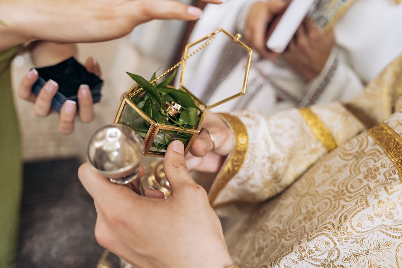wroclaw wedding church ceremony