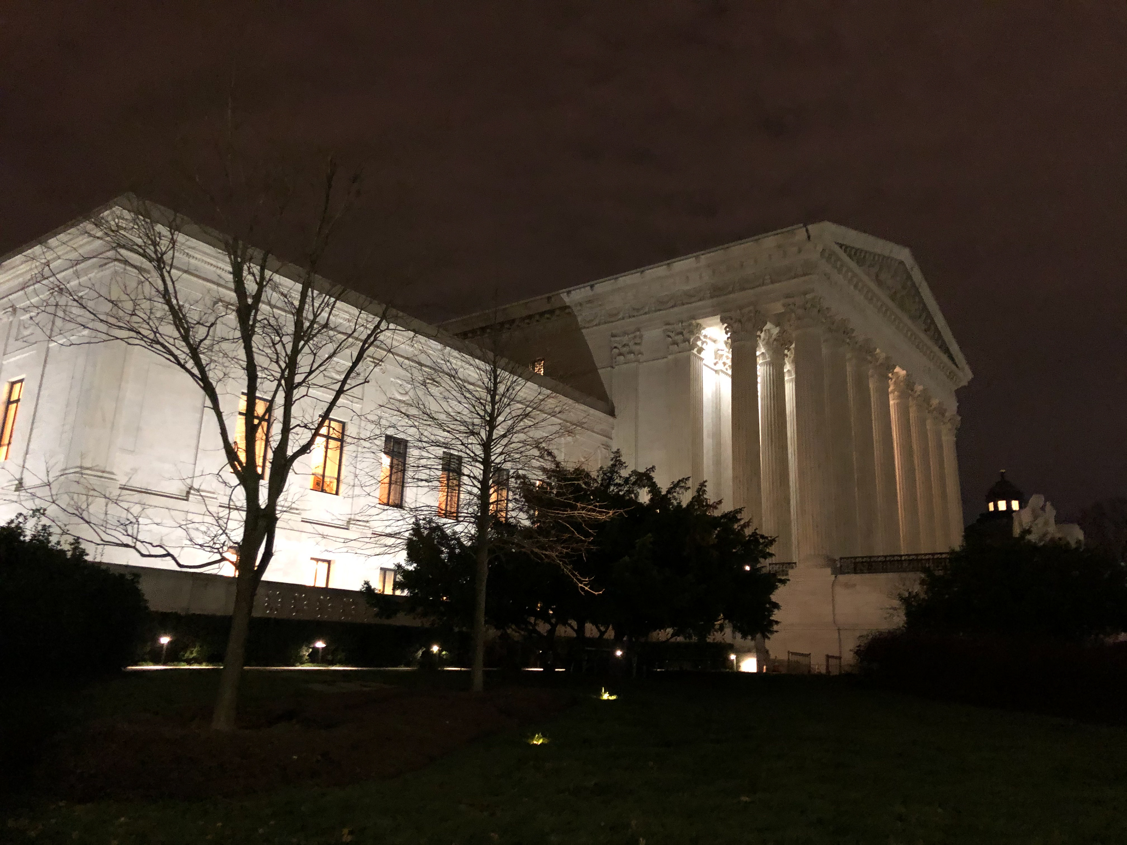 Peaceful night at the Supreme Court