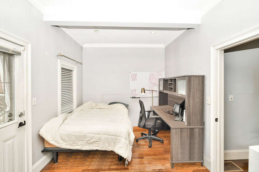 Details $2,700 deposit, Available Now NO BROKER FEE to the tenant! Prime opportunity to rent a 1 bedroom in an amazing location in Southie with a private deck AND patio! This 1 bedroom unit in fantastic condition offers an open concept feel with the kitchen that features a large island, marble countertops, and stainless steel appliances (including dishwasher) and blends with the generous-living room with plenty of room to entertain! The bedroom is very large and offers in-unit laundry, a large closet, and an updated bathroom with a tiled shower. The unit features gleaming hardwood floors throughout as well as central air. Enjoy everything that South Boston has to offer in this prime location just steps to Lincoln, Loco, Capo, public transportation, and everything else on Broadway! No dogs, cats negotiable. Unit can be rented furnished (except for the desk) if desired. Ready for a 10/1 move-in. 309250 361 * Prices and availability subject to change without notice. * Square footage definitions vary. Displayed square footage is approximate.