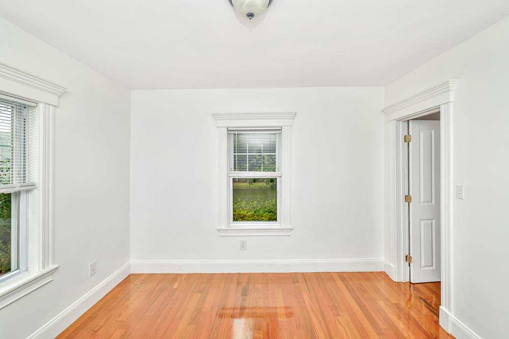 $3,000 a Month Anthony Brewster 617-930-1995​​​​​​​ Beautiful 2 bedroom apartment in Adams Village neighborhood. Features living and dining room with cherry hardwood floors and central air conditioning. Each unit features washer and dryer within unit, Stainless steal, appliances. Off-street parking or decide to commute with easy access to public transportation and easy highway access Close to local favorites such as Greenhills Irish Bakery, Lucy's, Toohing Playground, Dog Park, Pope John Paul Park, Boston Sports Club Gym.