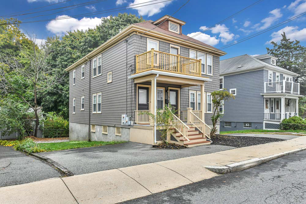 $2,800 a Month Anthony Brewster 617-930-1995 Beautiful 2 bedroom apartment in Adams Village neighborhood. Features living and dining room with cherry hardwood floors and central air conditioning. Each unit features washer and dryer within unit, Stainless steal, appliances. Off-street parking or decide to commute with easy access to public transportation and easy highway access Close to local favorites such as Greenhills Irish Bakery, Lucy's, Toohing Playground, Dog Park, Pope John Paul Park, Boston Sports Club Gym