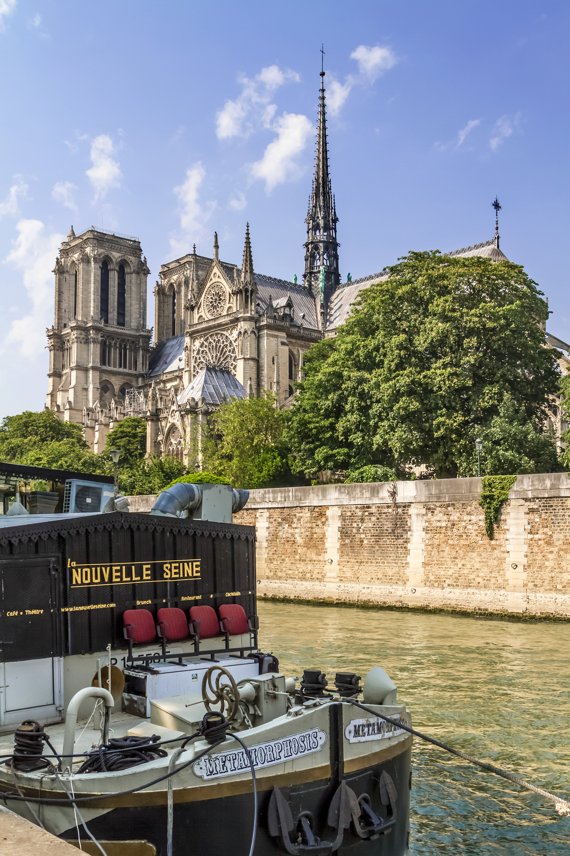 CS010_Cathedral Notre-Dame & Seine Riverside