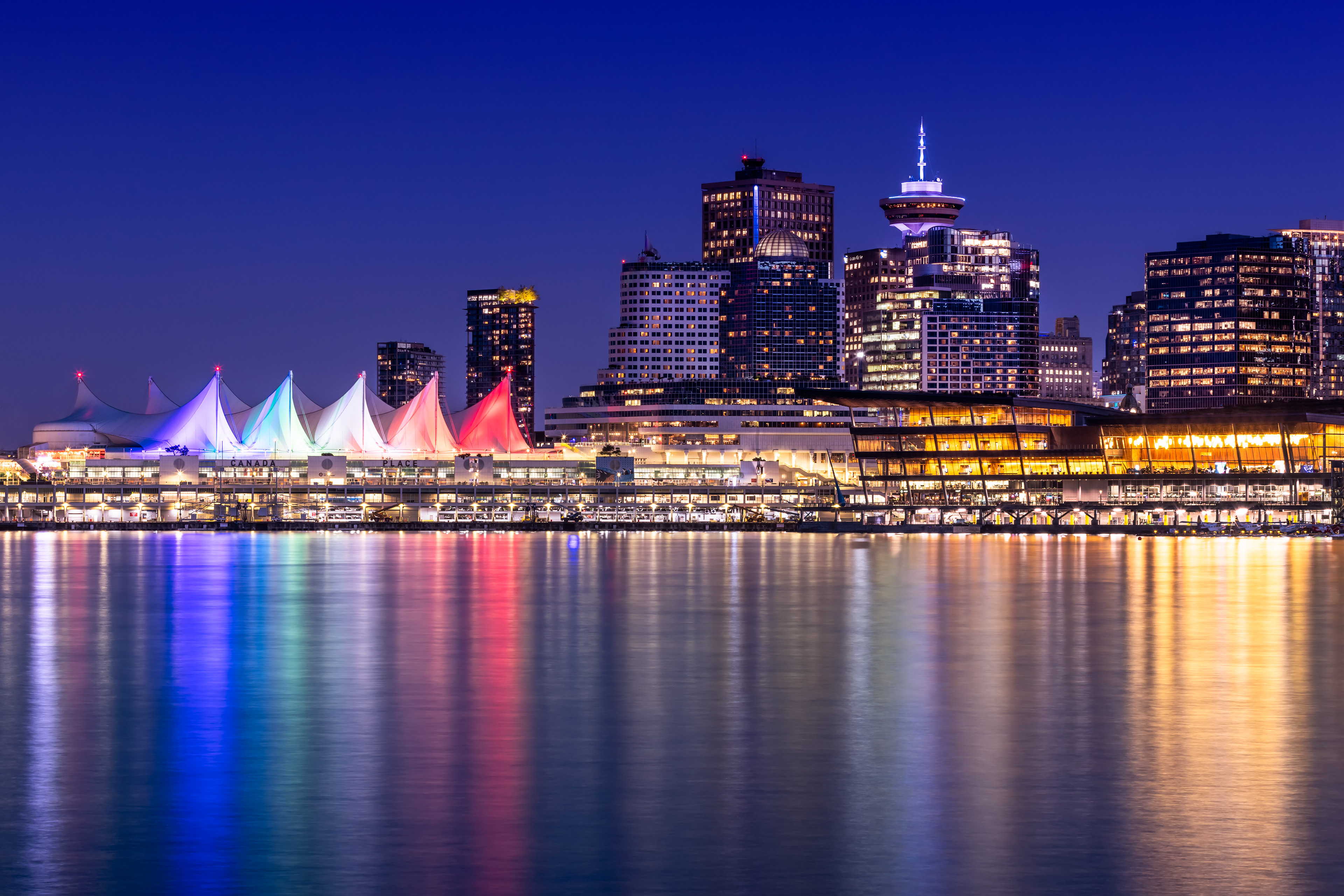 CS038_Charming evening impression from Vancouver