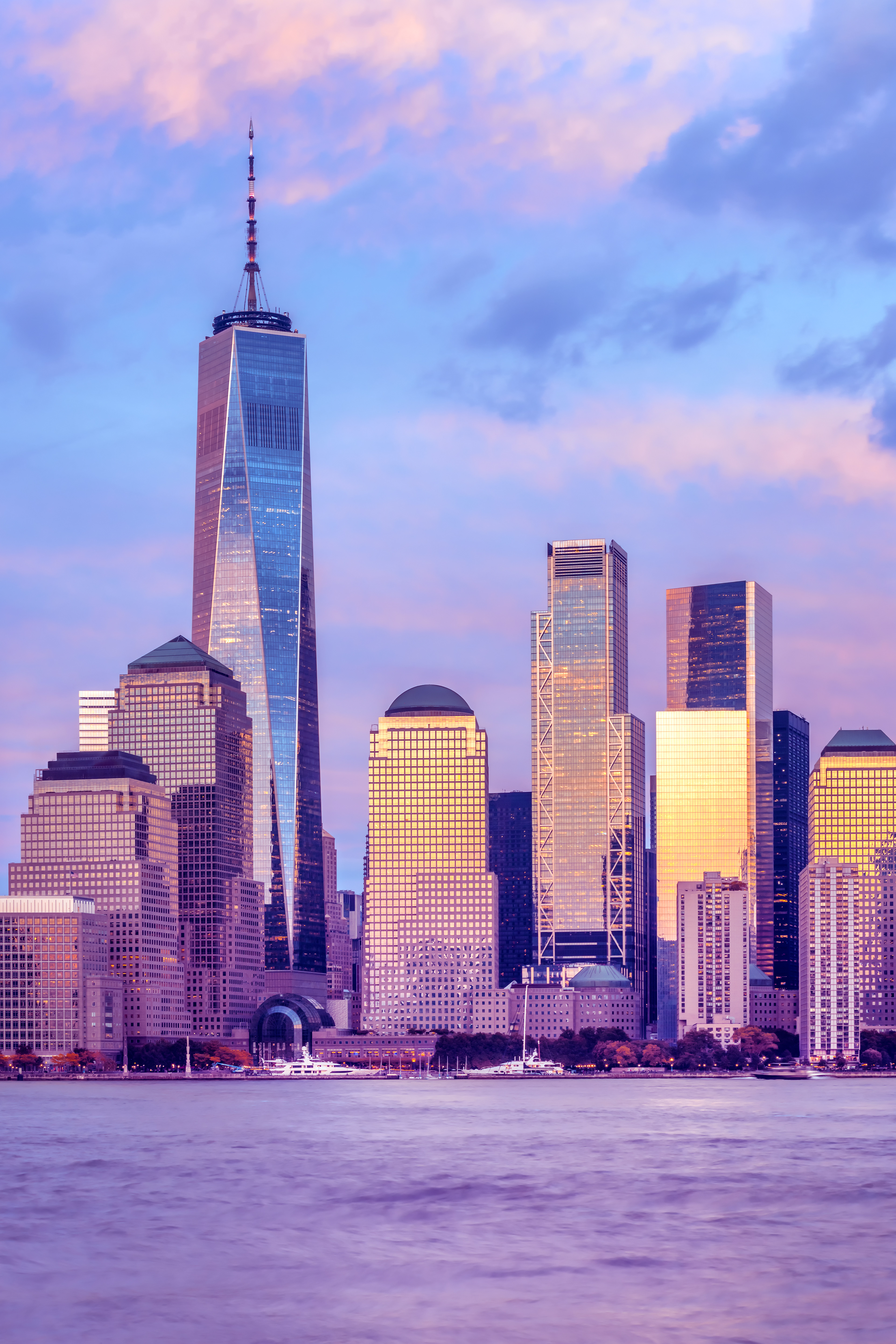 CS043_Lower Manhattan Skyline at Sunset