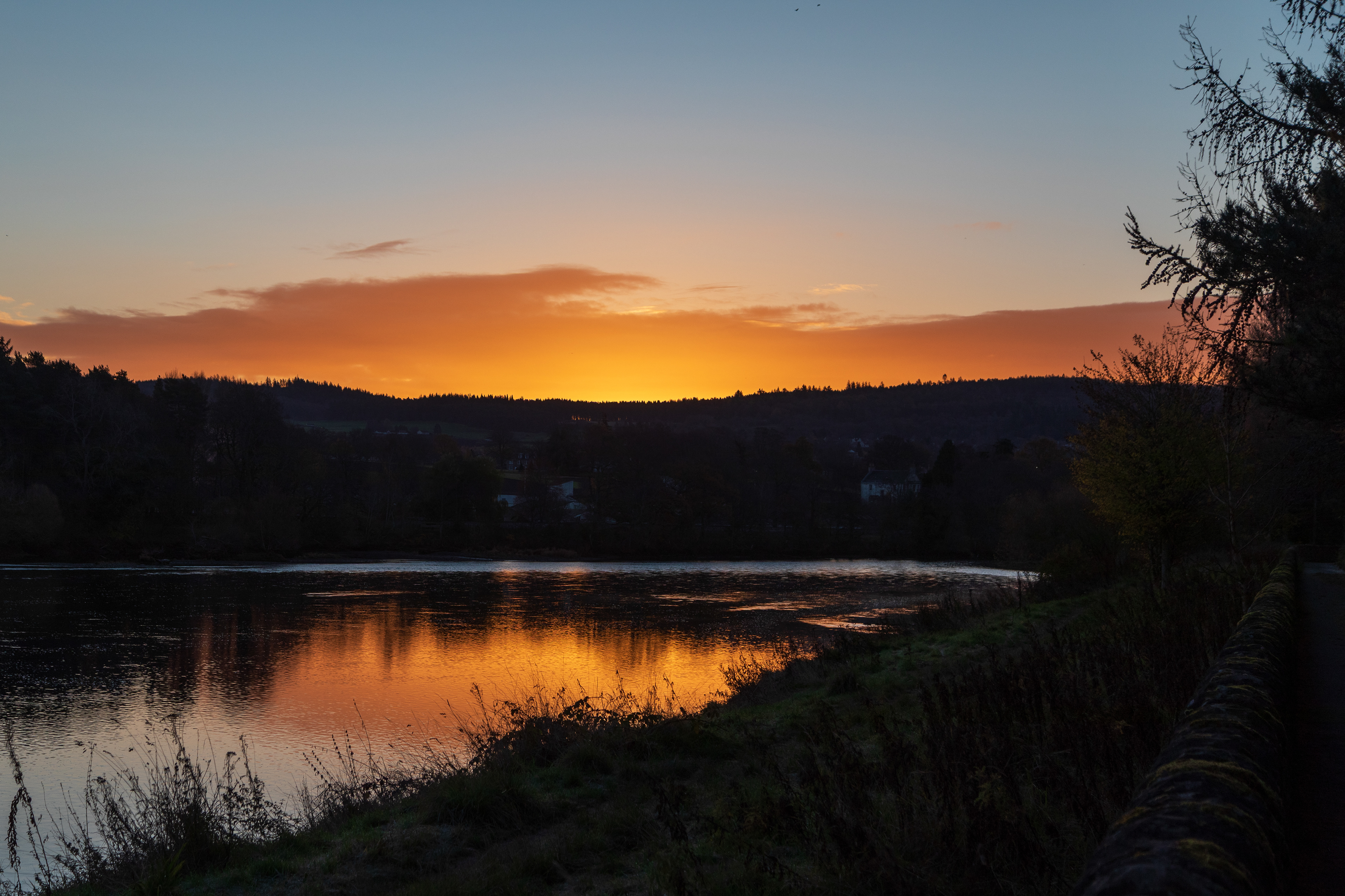 Winter sunrise over the River Tay in Perth