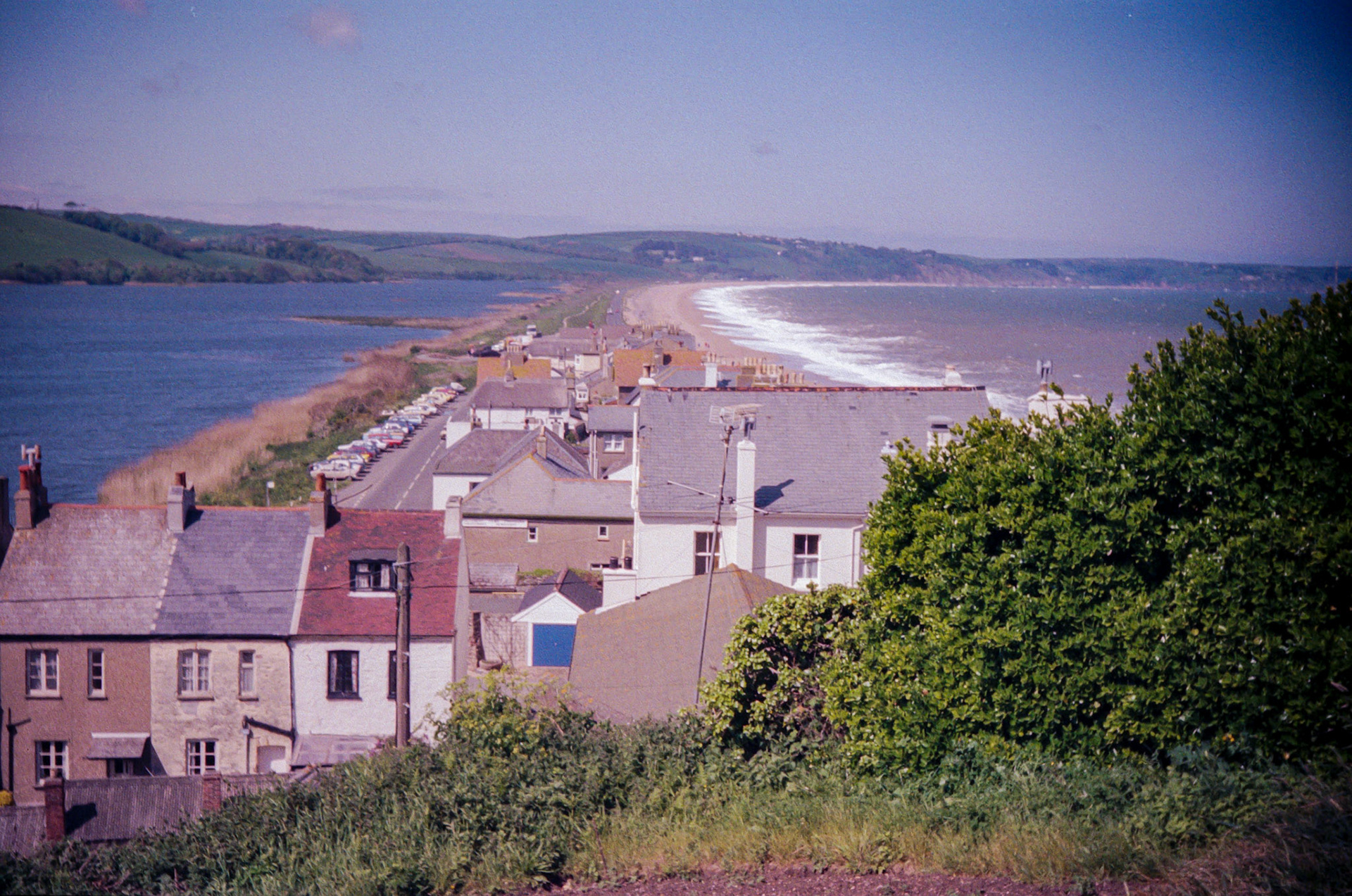 Freshwater lagoon on the left, sea on the right