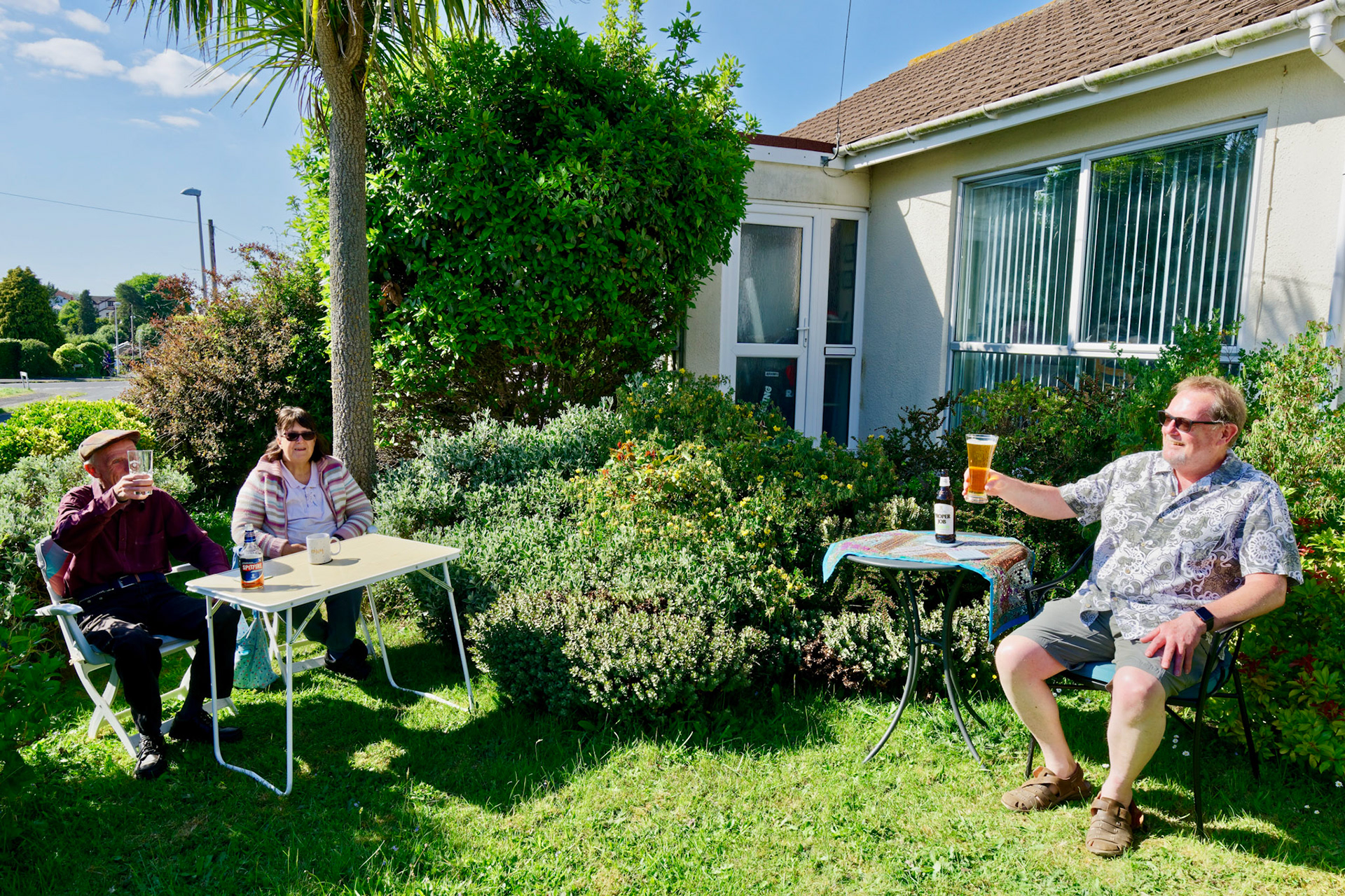 Day 50: the famous Lawn Bar is open!